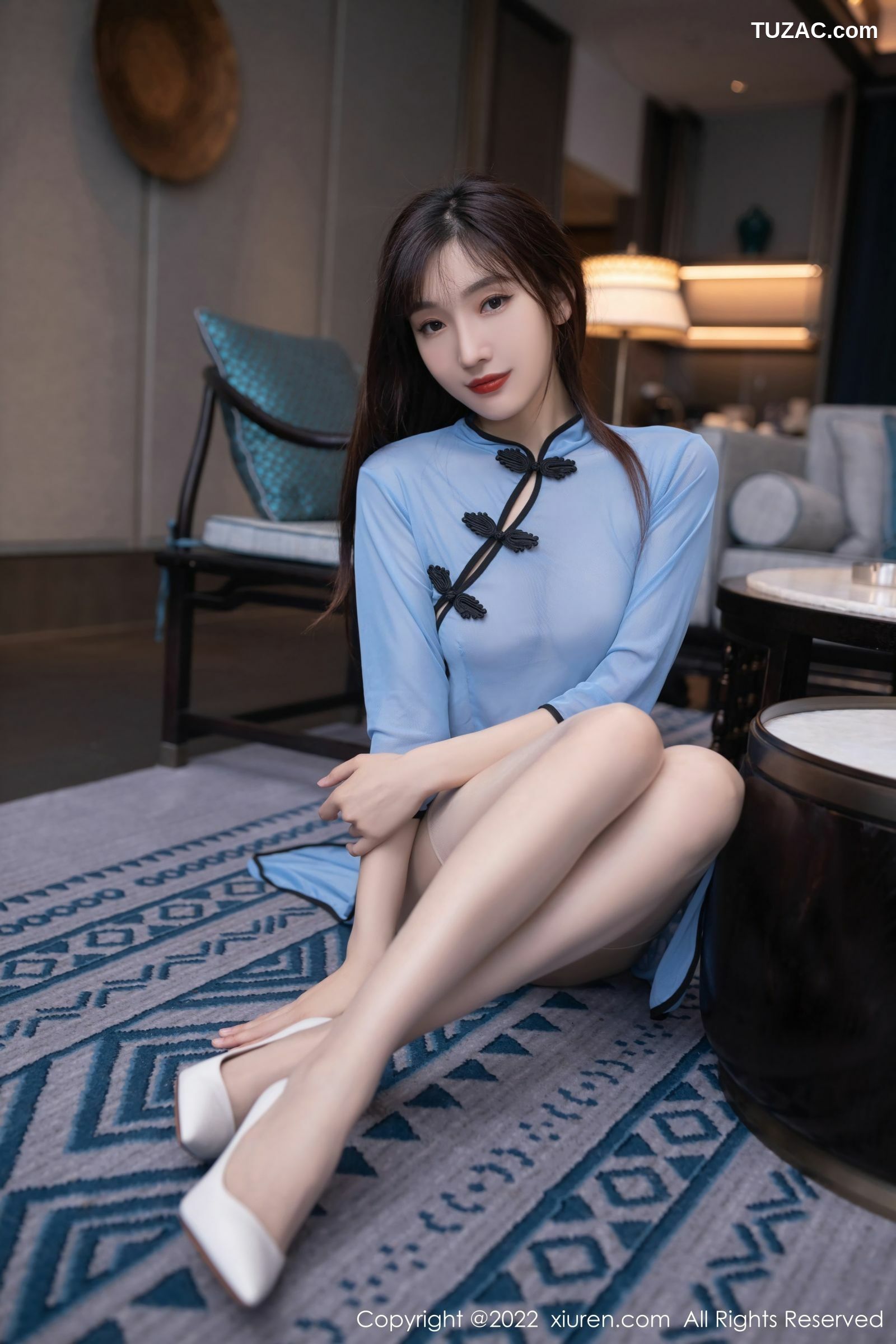 XiuRen-No.5126-陆萱萱-蓝轻透旗袍肉丝