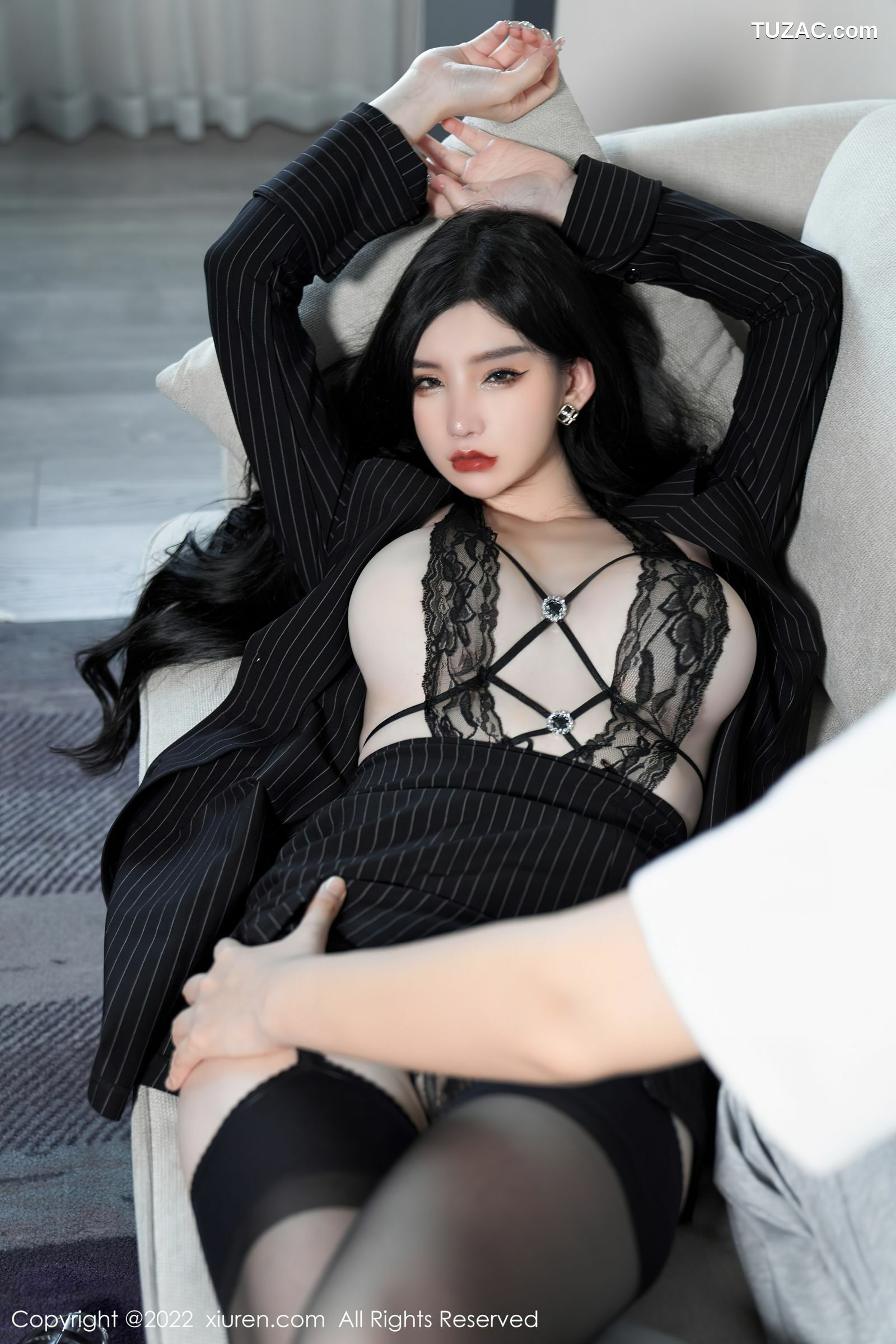 XiuRen-No.5133-周于希-交友游戏黑情趣内衣黑丝