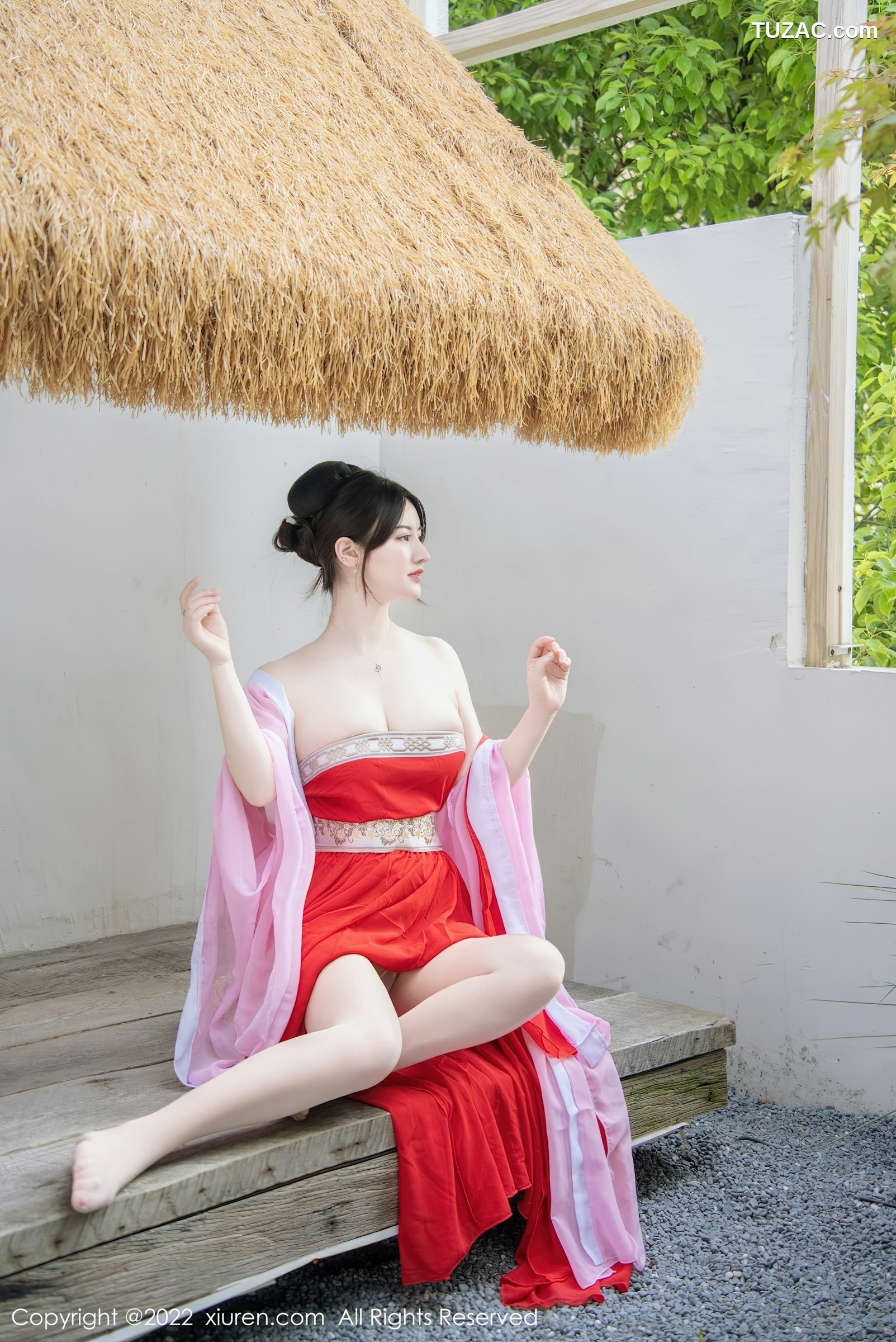 XiuRen-No.5141-诗诗kiki-浅紫色红裙唐装