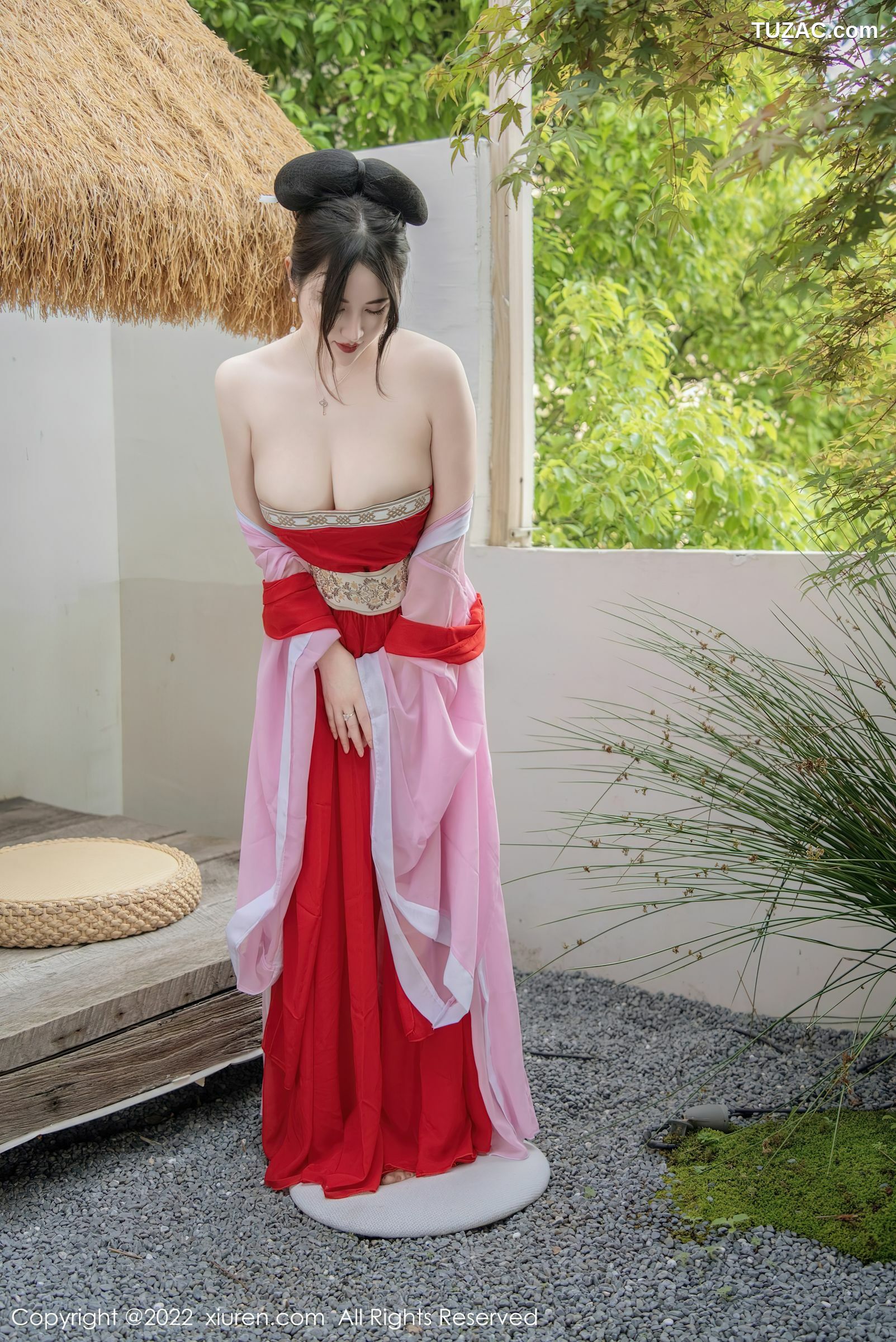 XiuRen-No.5141-诗诗kiki-浅紫色红裙唐装