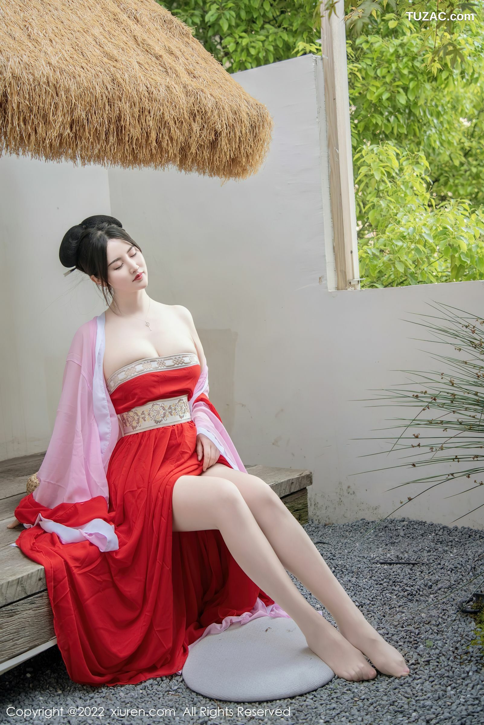 XiuRen-No.5141-诗诗kiki-浅紫色红裙唐装