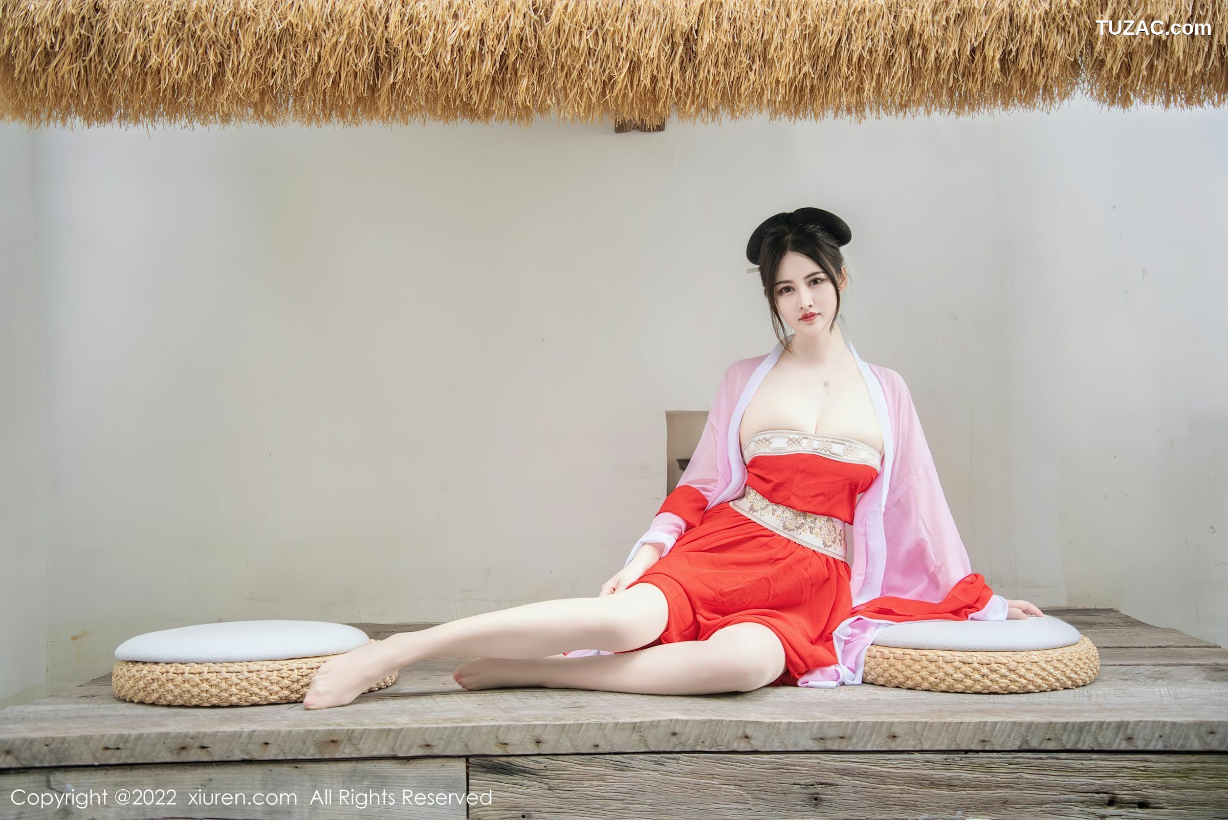 XiuRen-No.5141-诗诗kiki-浅紫色红裙唐装