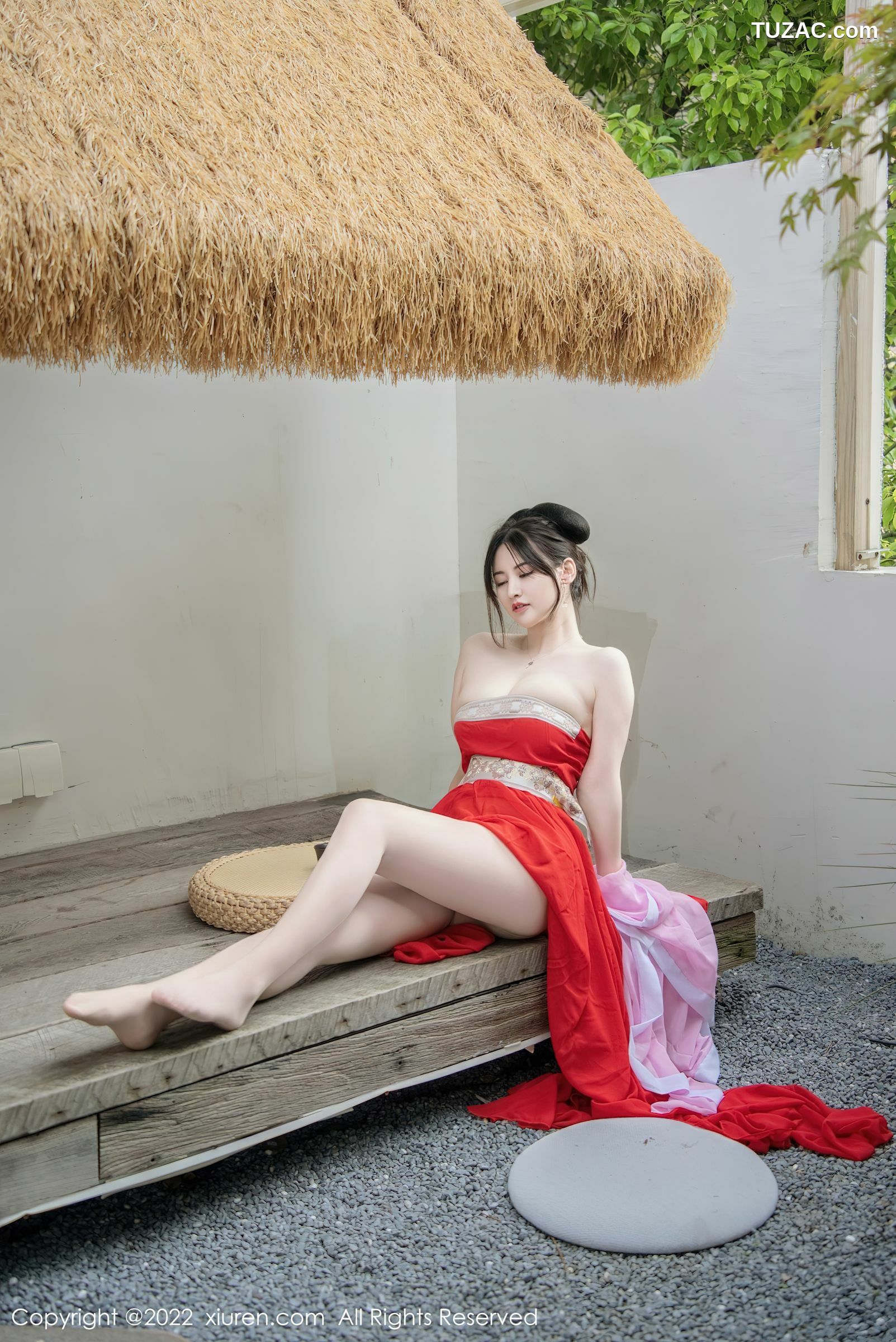 XiuRen-No.5141-诗诗kiki-浅紫色红裙唐装