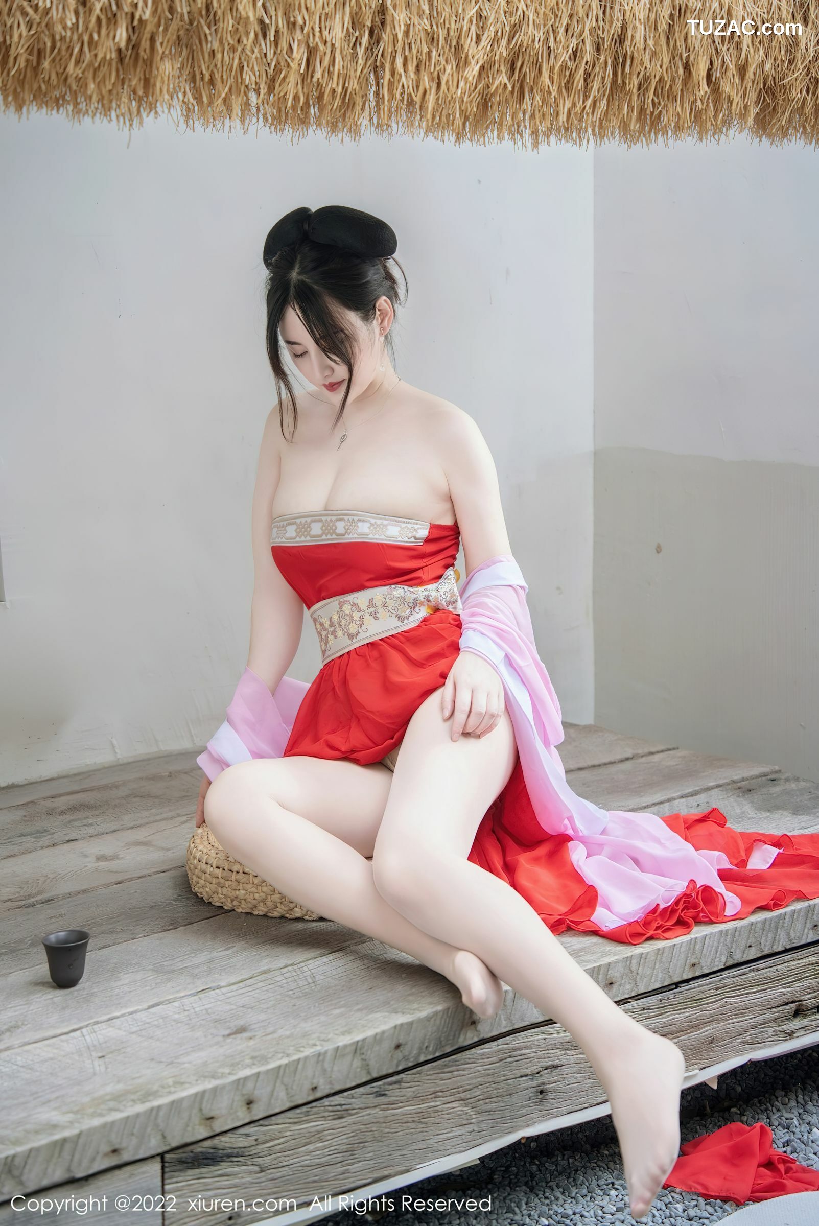 XiuRen-No.5141-诗诗kiki-浅紫色红裙唐装