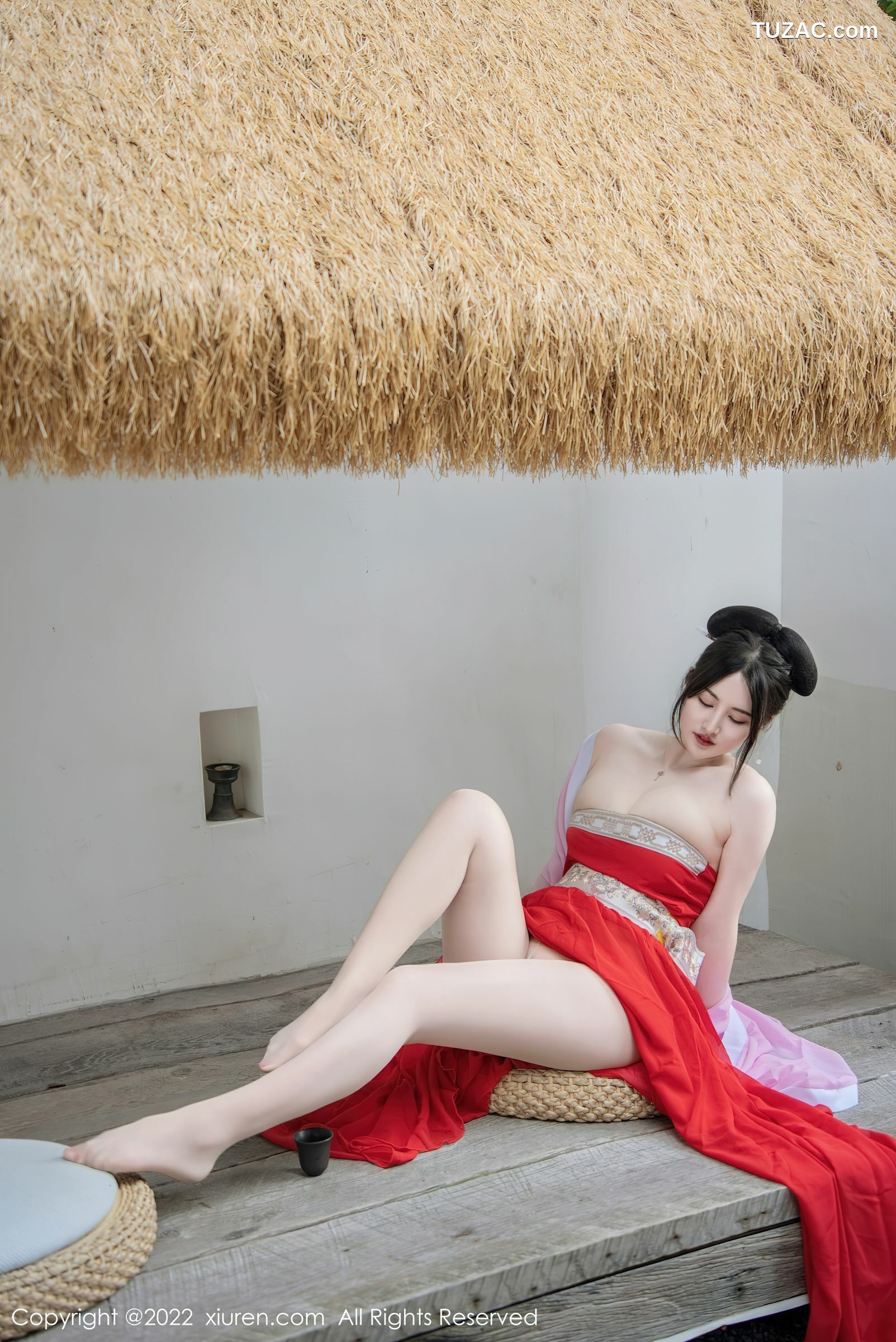 XiuRen-No.5141-诗诗kiki-浅紫色红裙唐装