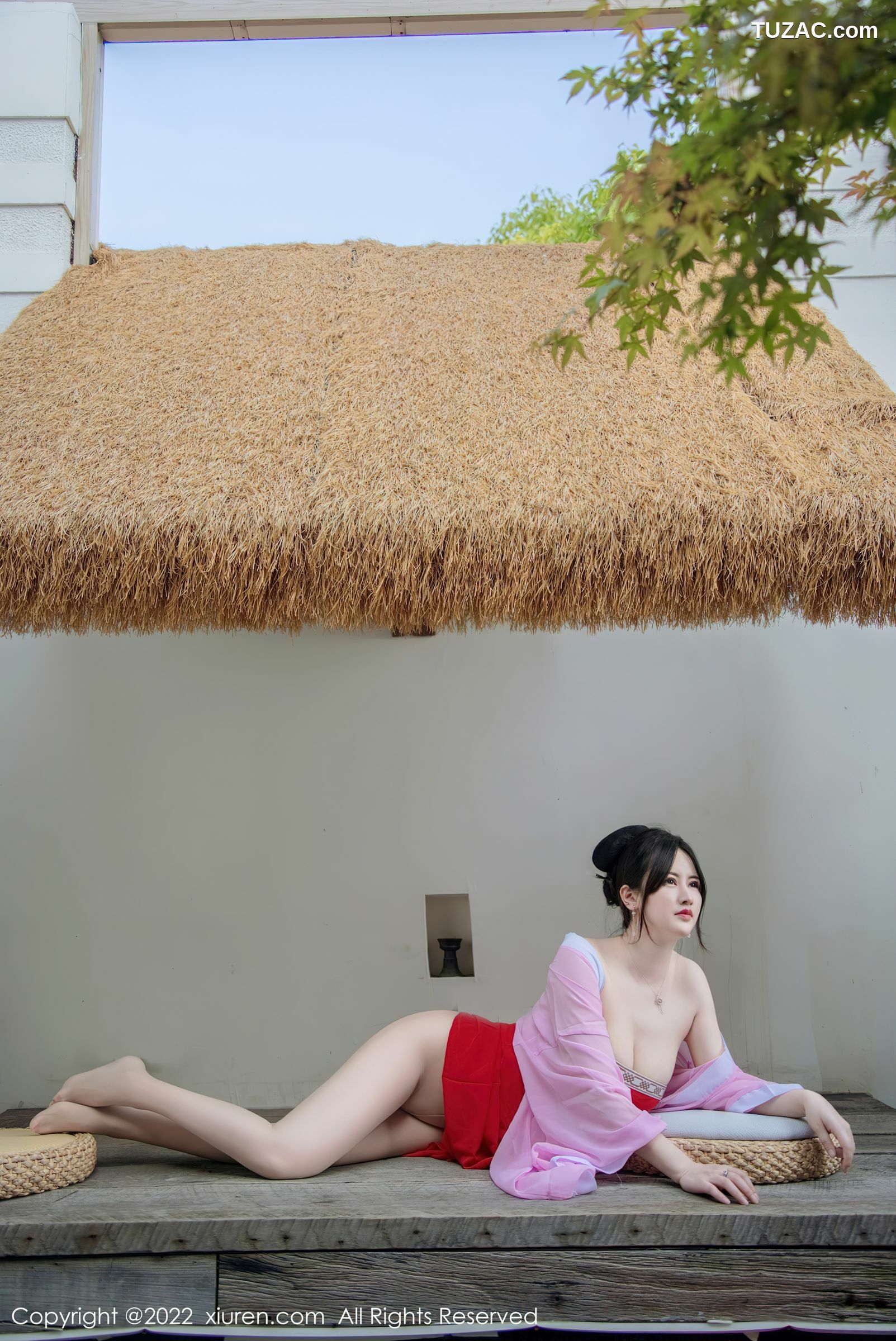 XiuRen-No.5141-诗诗kiki-浅紫色红裙唐装