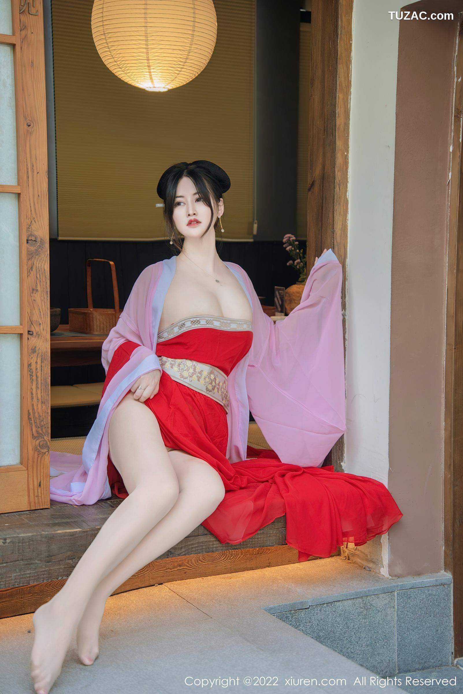 XiuRen-No.5141-诗诗kiki-浅紫色红裙唐装