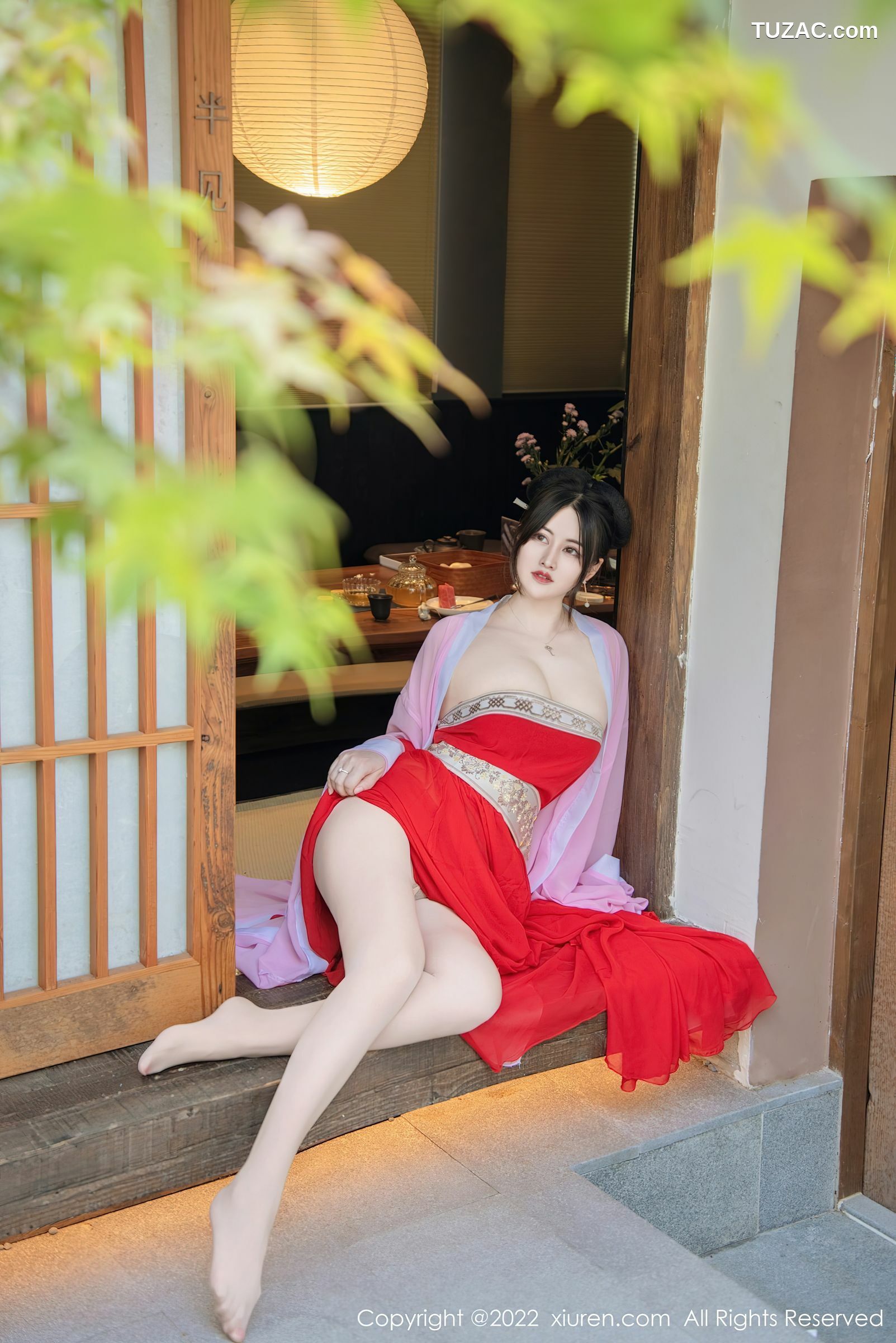 XiuRen-No.5141-诗诗kiki-浅紫色红裙唐装