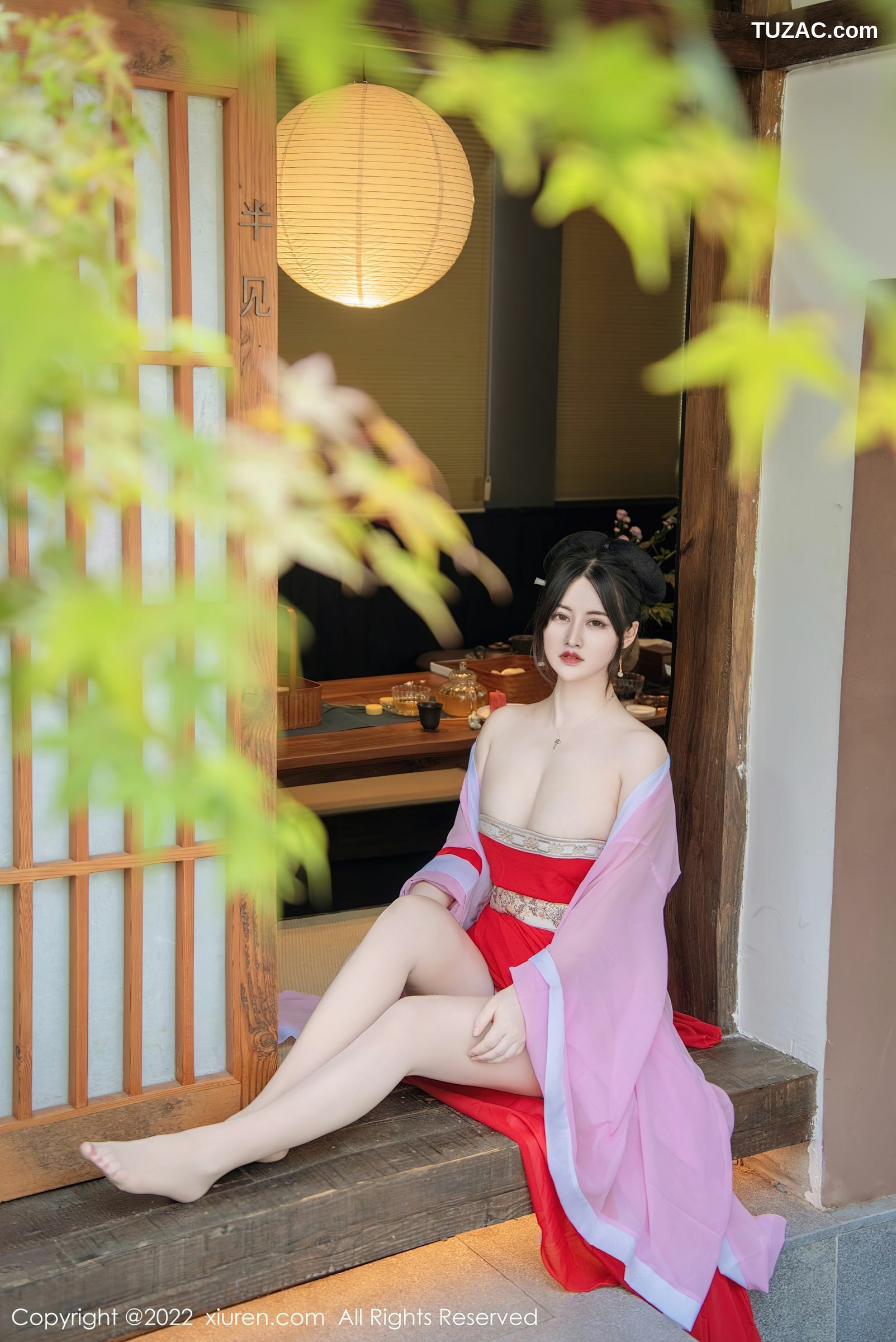 XiuRen-No.5141-诗诗kiki-浅紫色红裙唐装