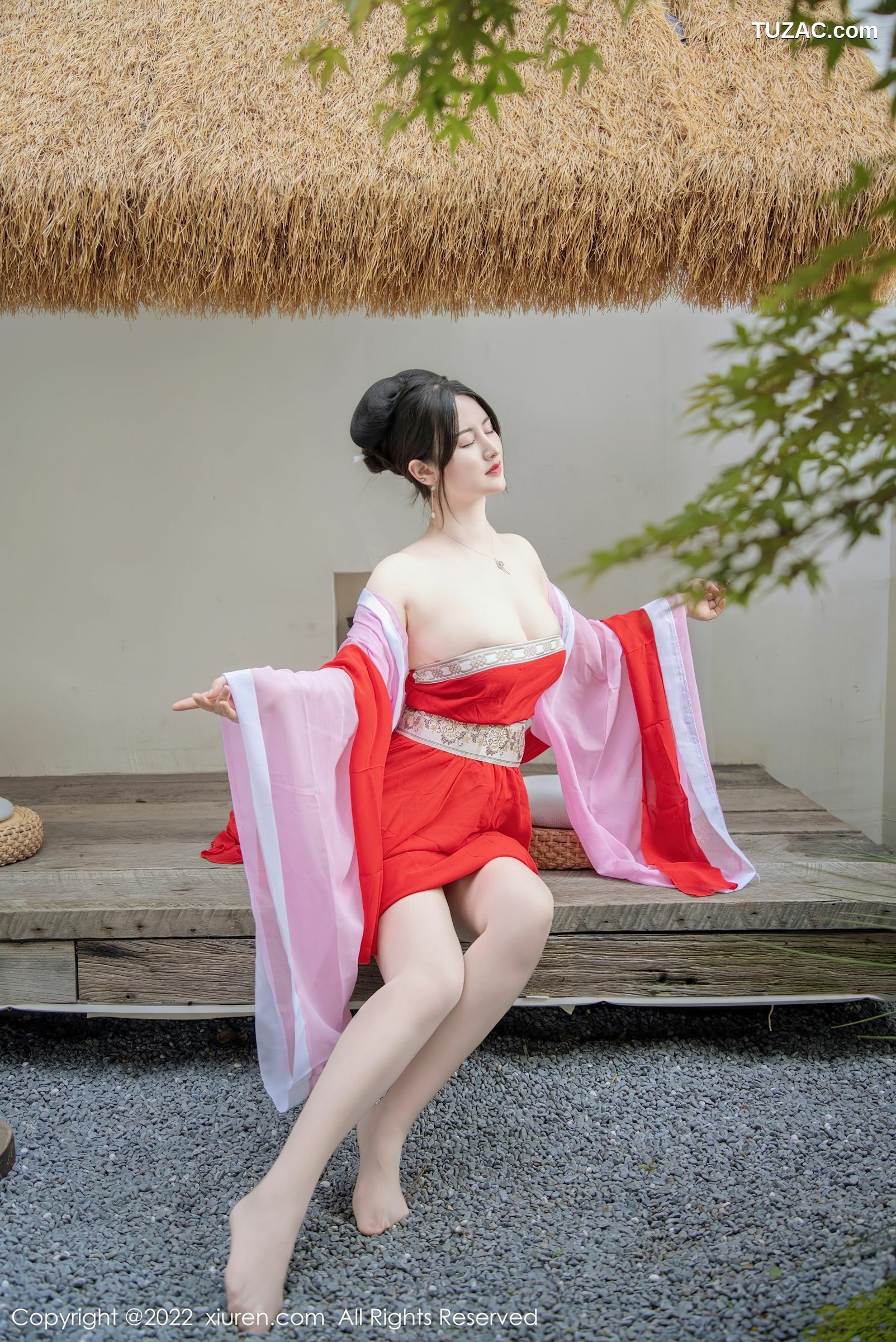 XiuRen-No.5141-诗诗kiki-浅紫色红裙唐装