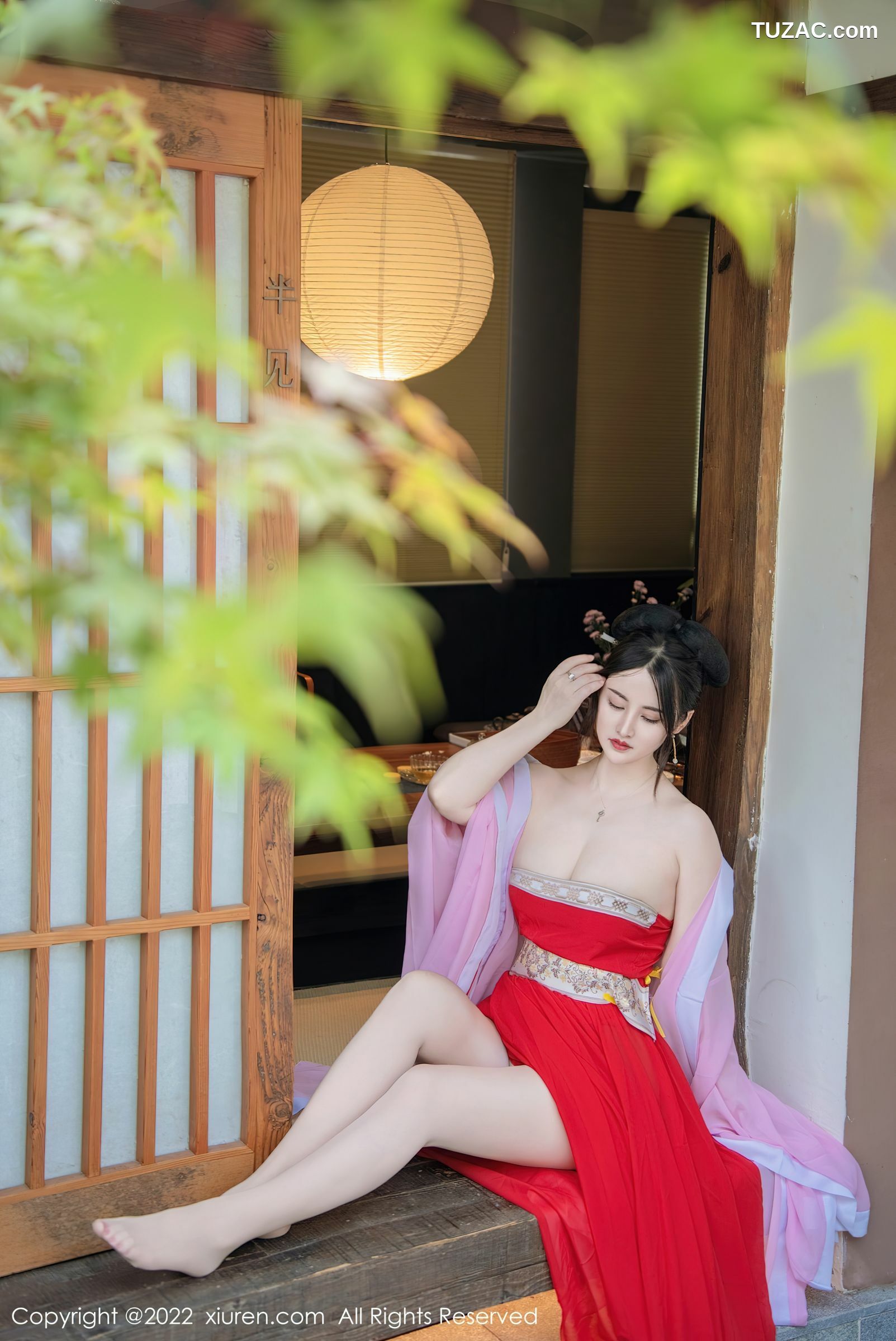 XiuRen-No.5141-诗诗kiki-浅紫色红裙唐装