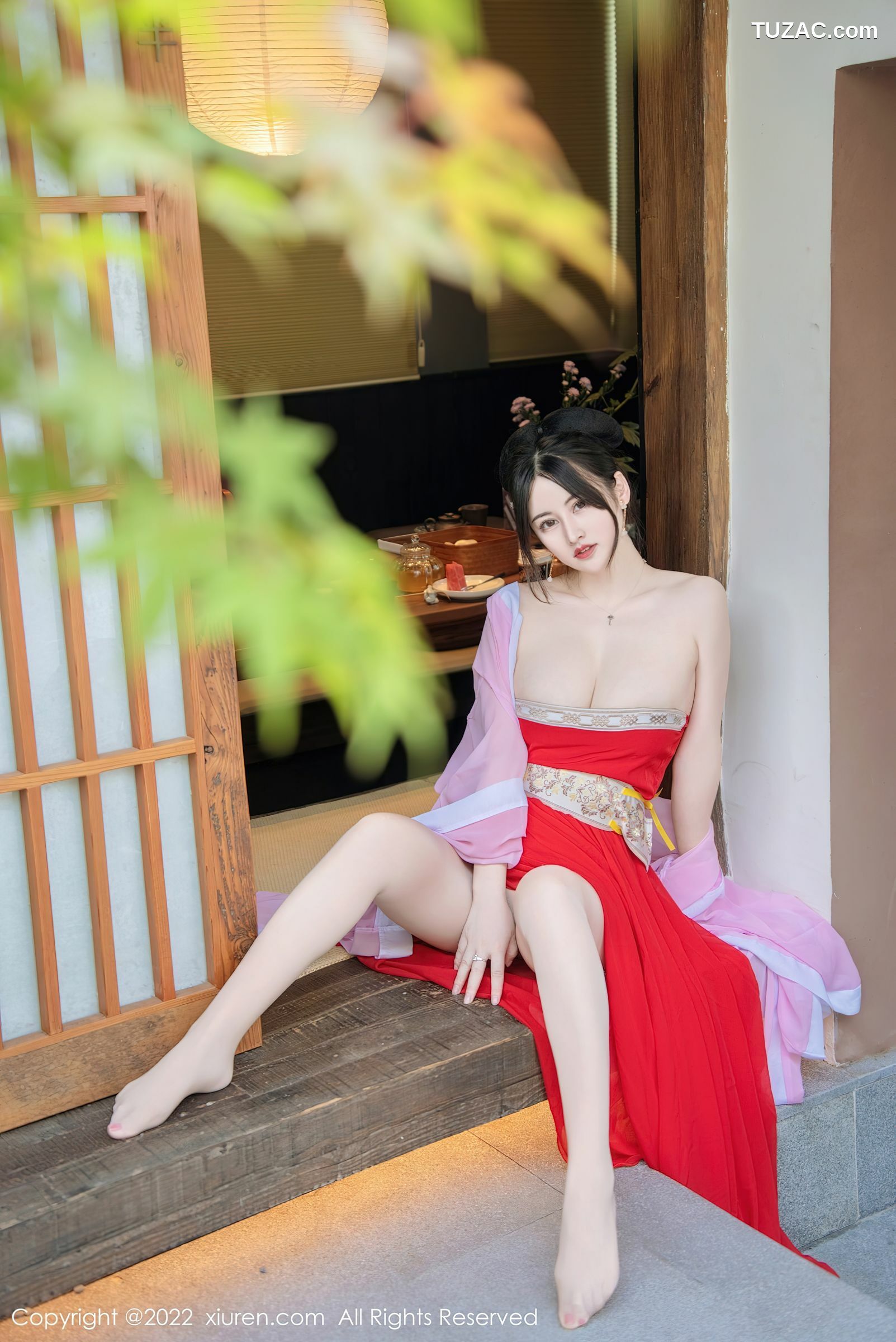 XiuRen-No.5141-诗诗kiki-浅紫色红裙唐装