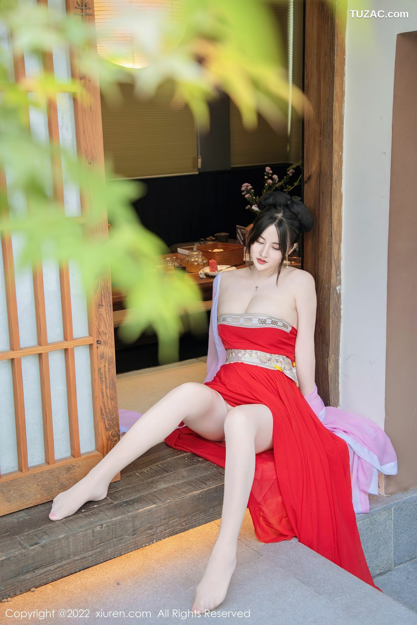 XiuRen-No.5141-诗诗kiki-浅紫色红裙唐装