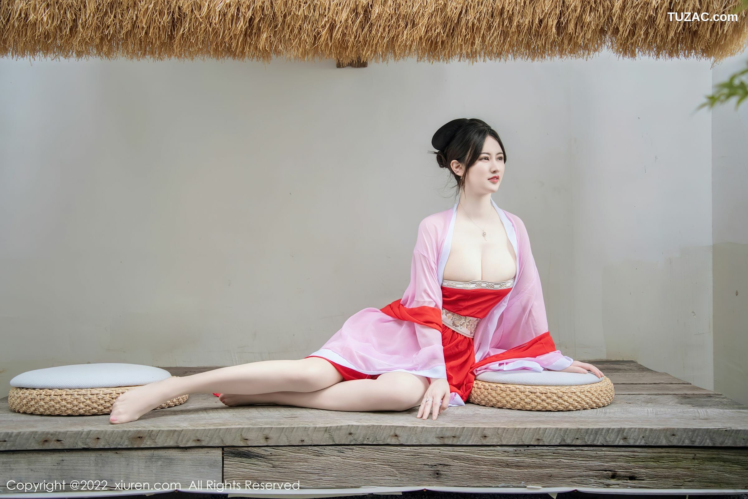 XiuRen-No.5141-诗诗kiki-浅紫色红裙唐装