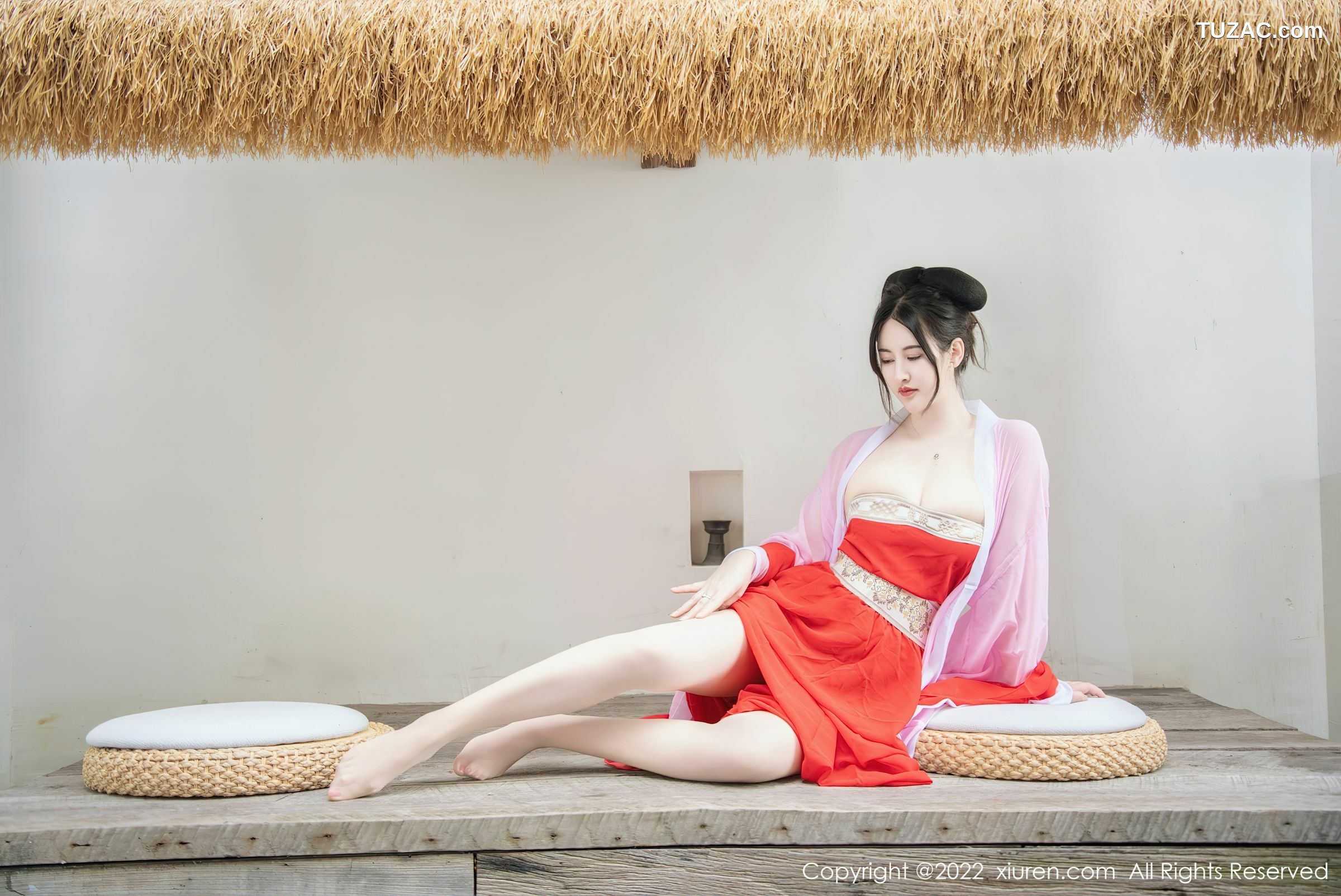 XiuRen-No.5141-诗诗kiki-浅紫色红裙唐装