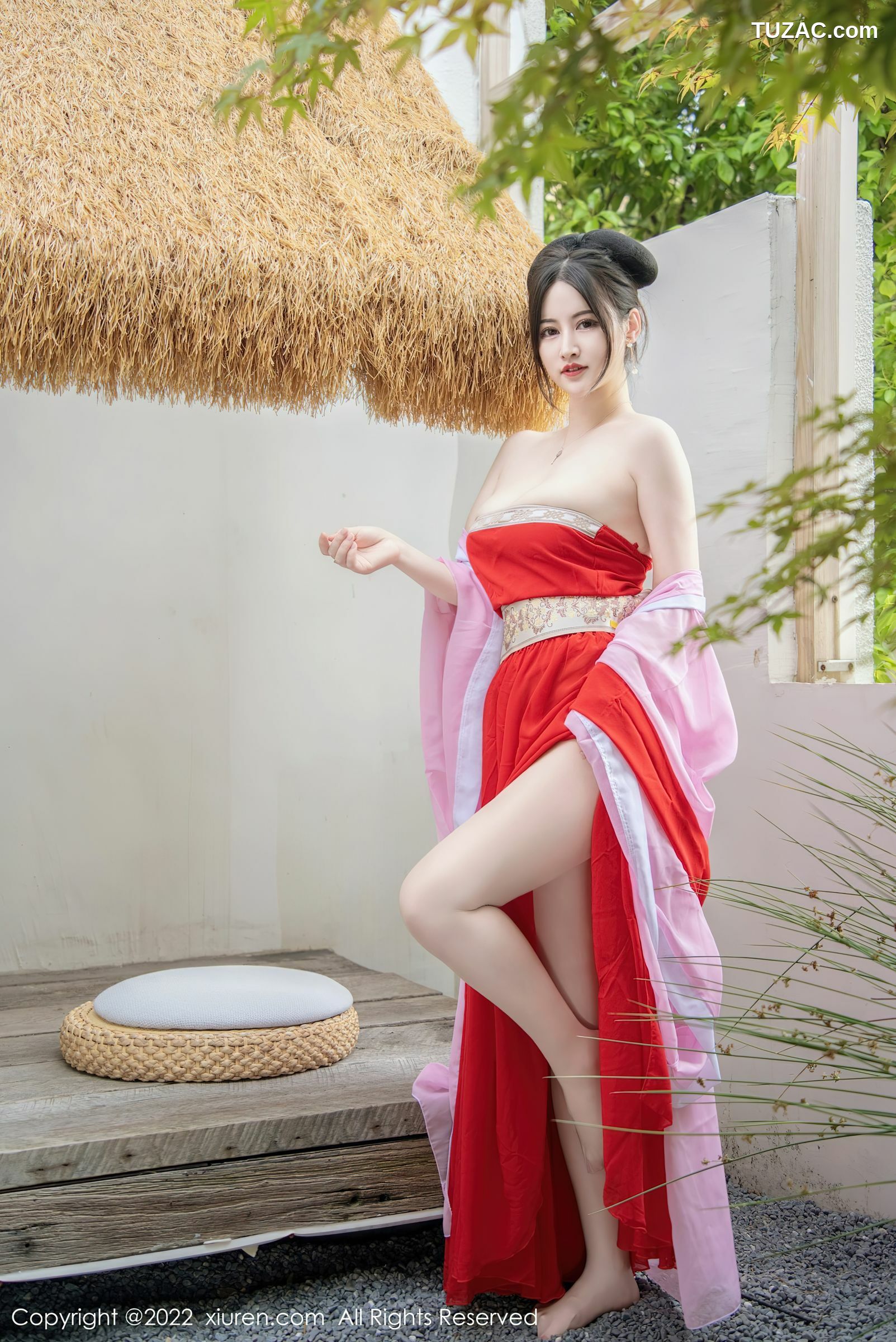 XiuRen-No.5141-诗诗kiki-浅紫色红裙唐装