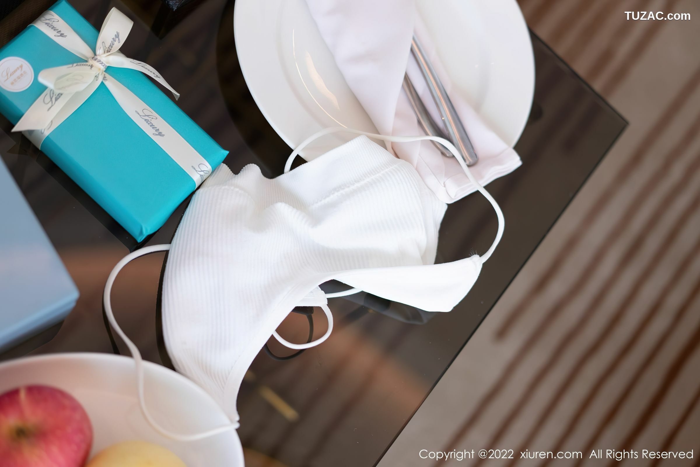 XiuRen-No.5157-允爾-白轻透紧身衣肉丝