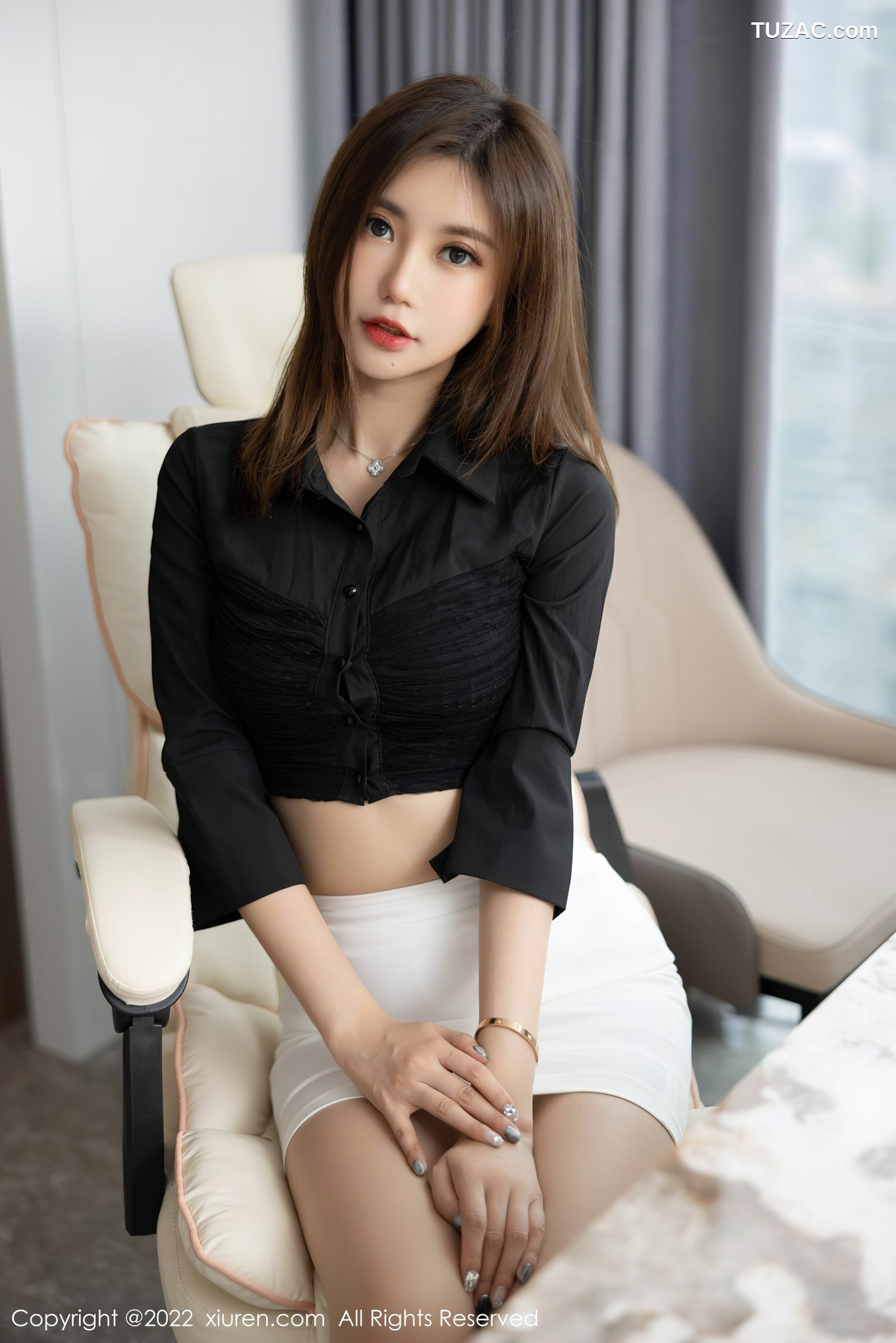 XiuRen-No.5160-绮里嘉-黑短上衣白短裙黑内衣肉丝