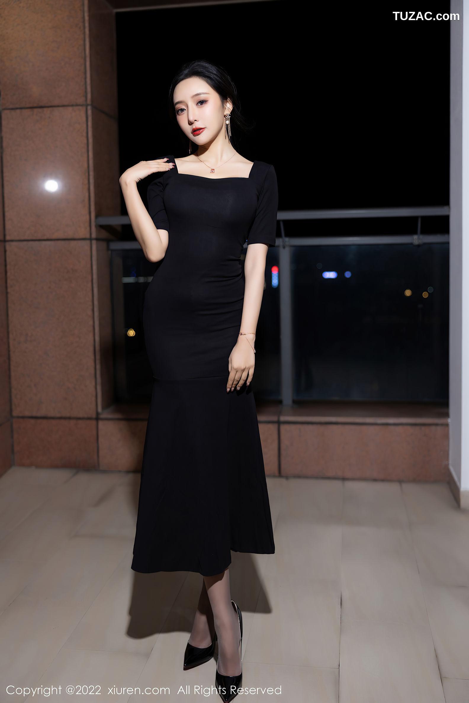 XiuRen-No.5187-王馨瑶-黑连衣裙蕾丝黑丝