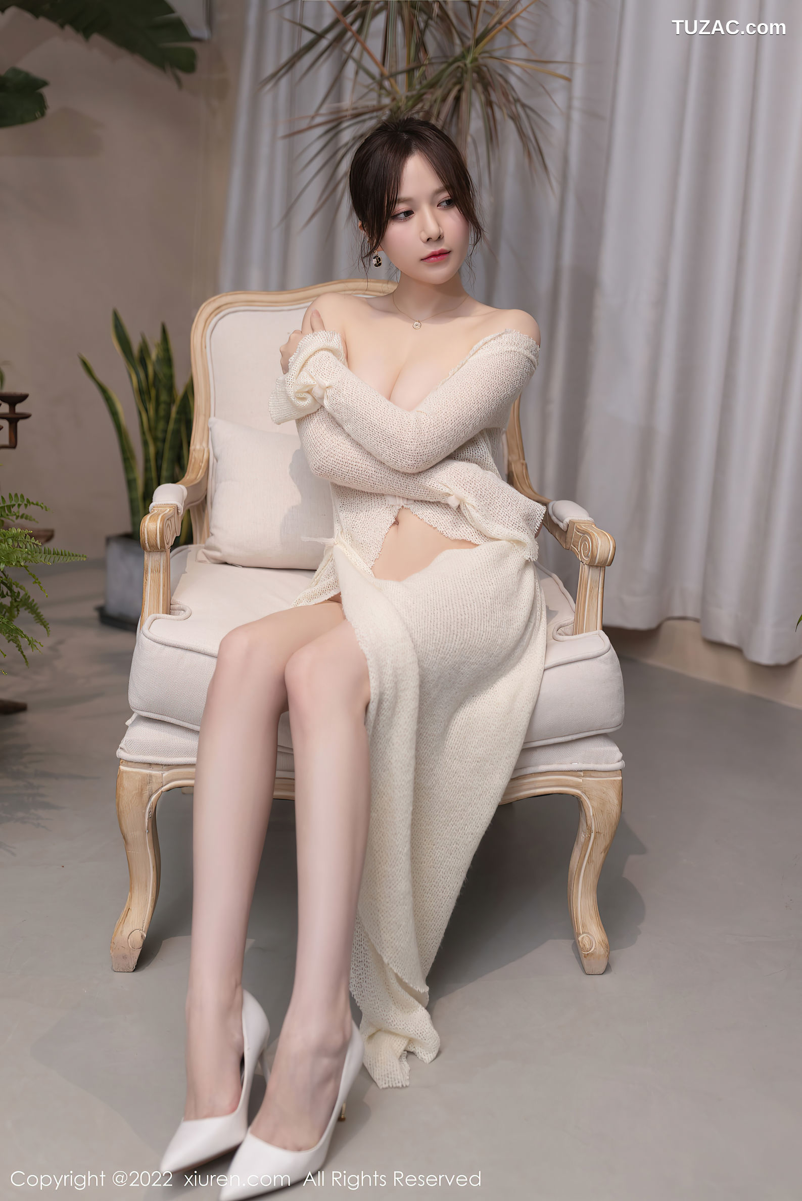 XiuRen-No.5191-鱼子酱Fish-乳白针织装纱裙