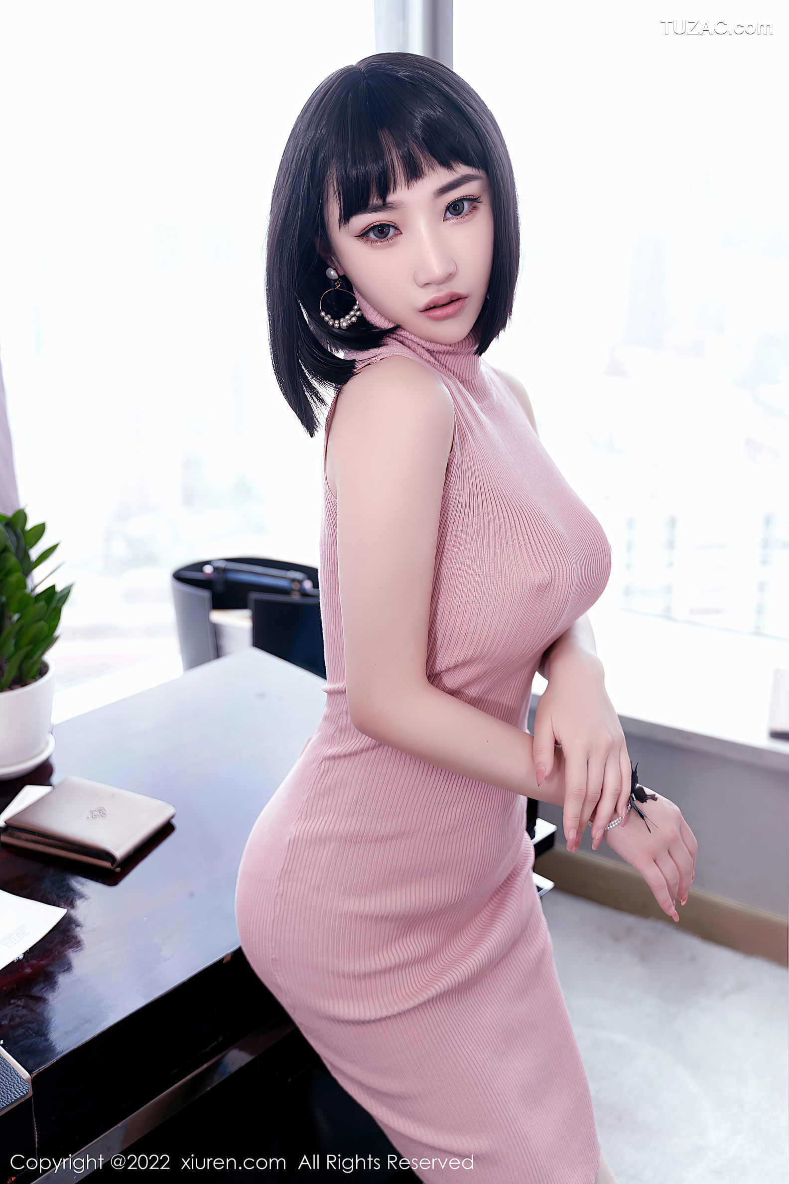 XiuRen-No.5192-西门小玉-浅粉针织长裙凸点肉丝
