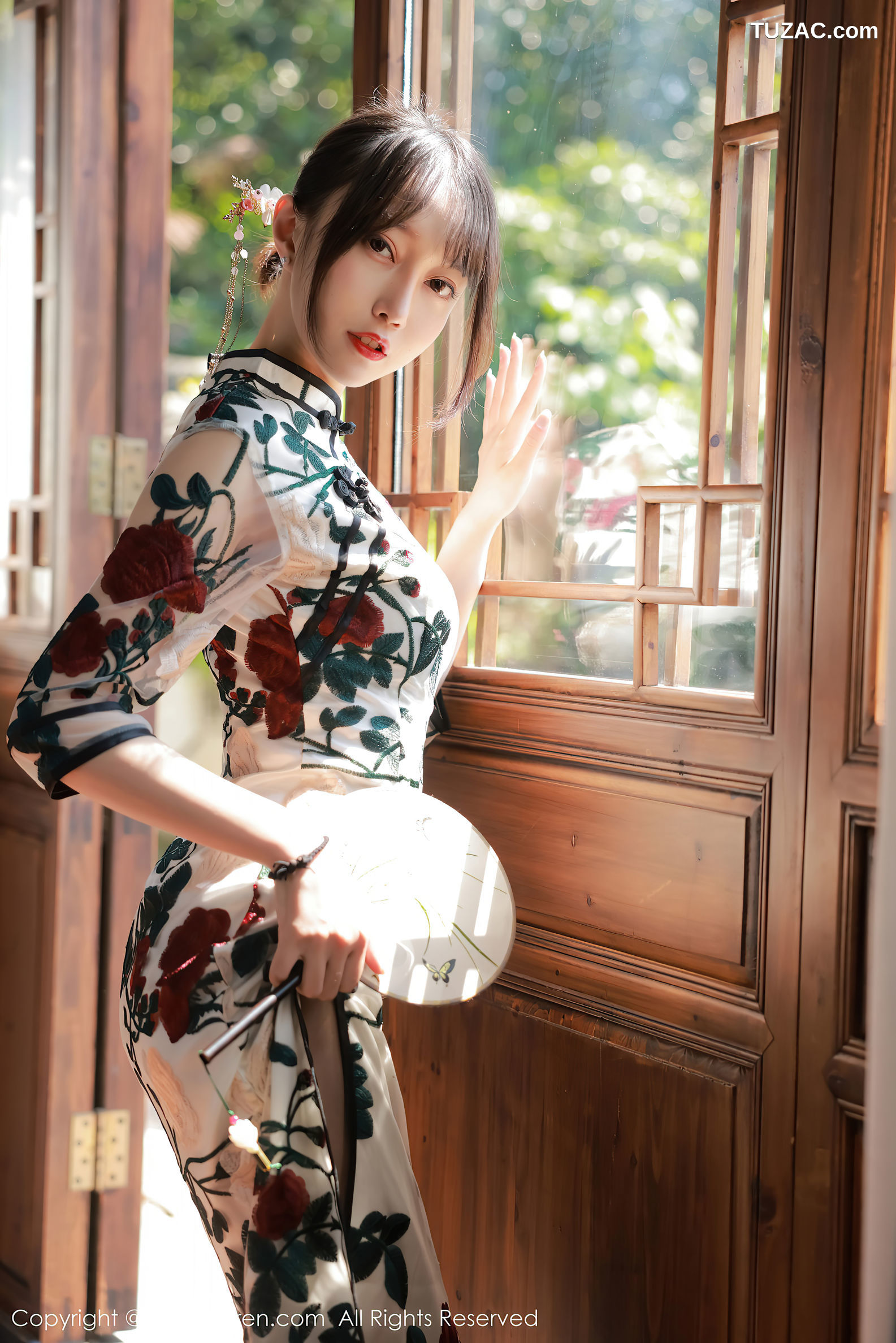 XiuRen-No.5199-玥儿玥er-黑轻透内衣黑丝