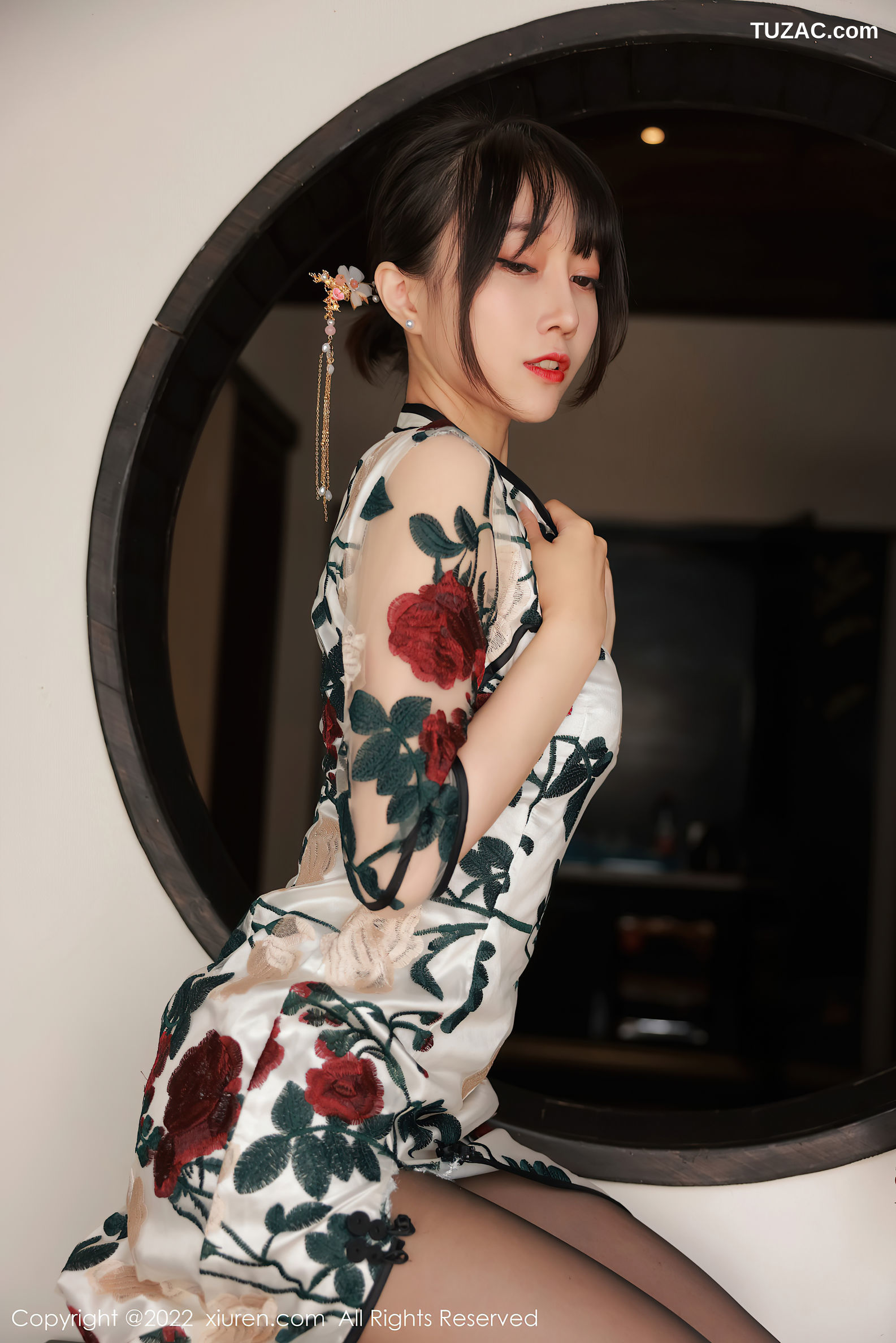 XiuRen-No.5199-玥儿玥er-黑轻透内衣黑丝