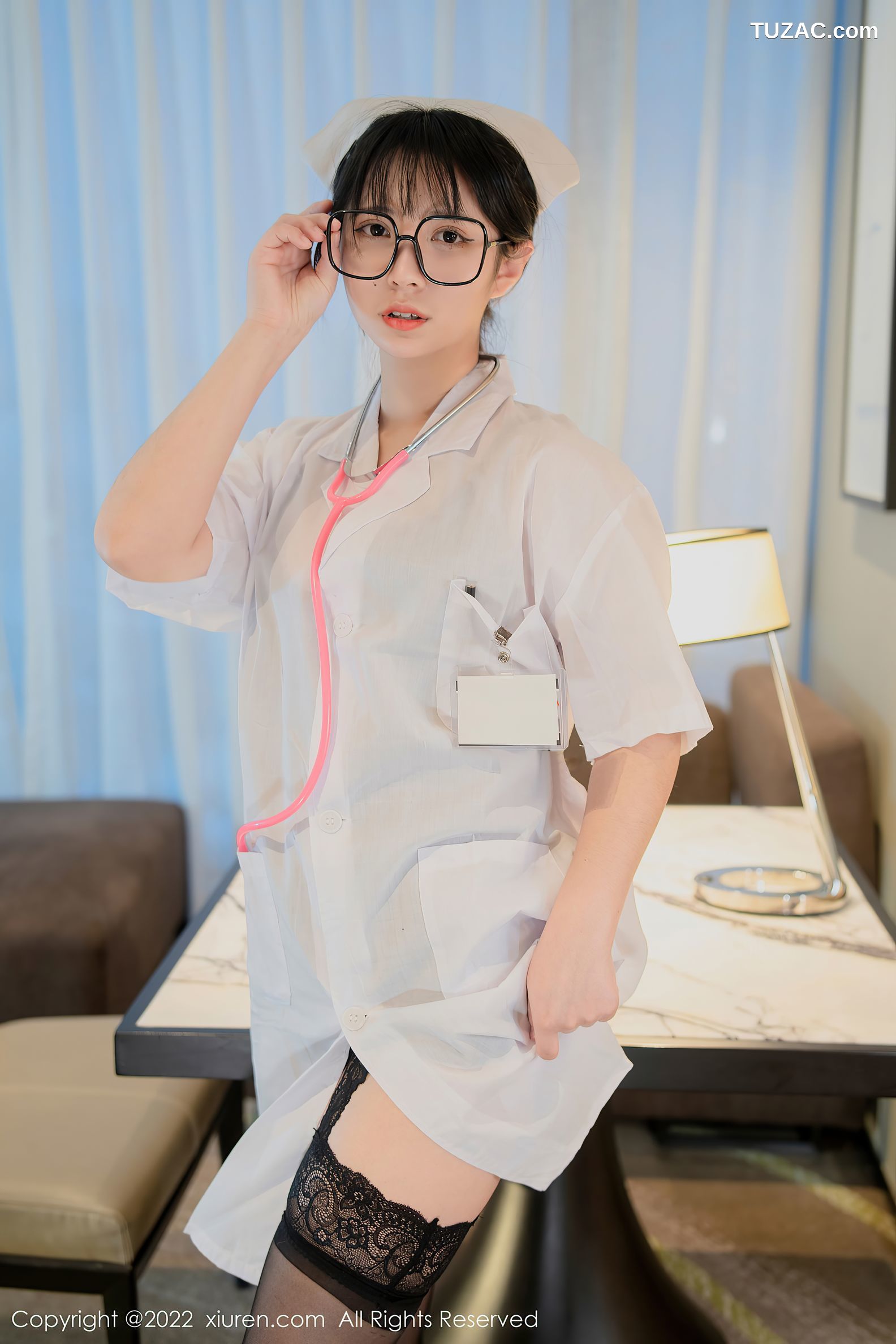 XiuRen-No.5202-久久Aimee-护士黑丝
