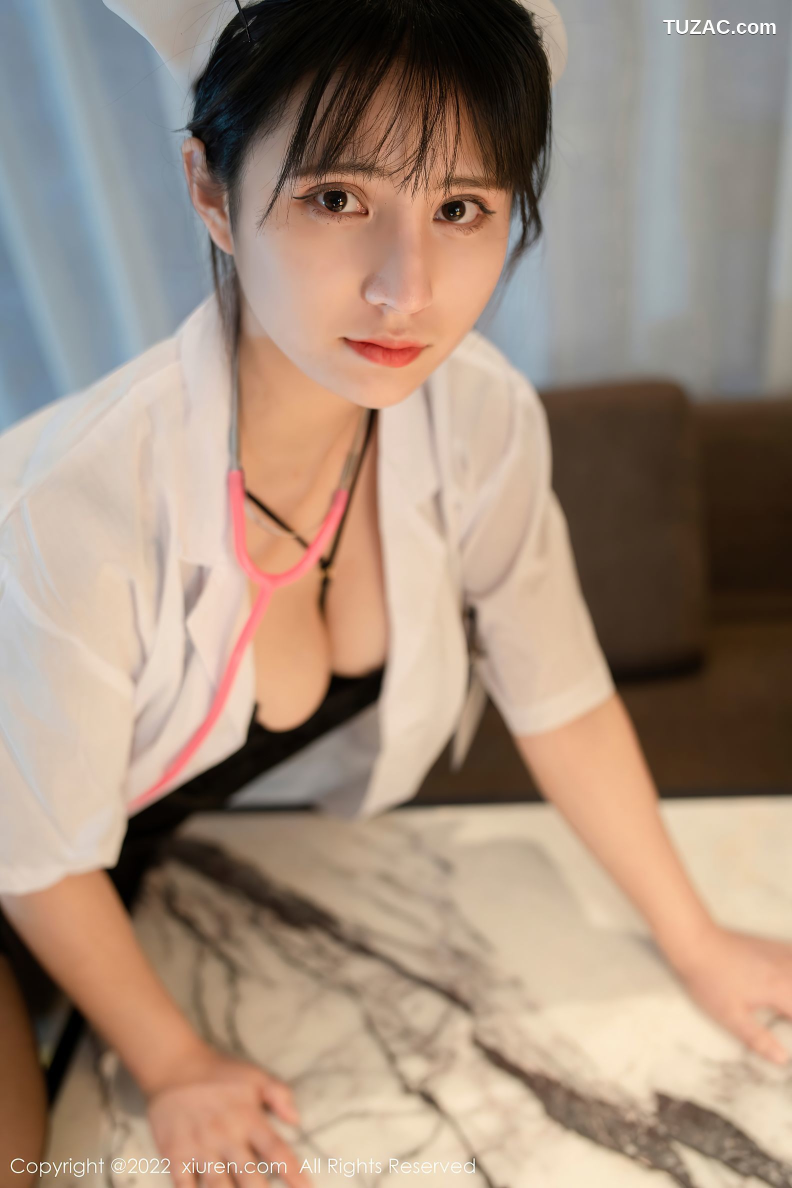 XiuRen-No.5202-久久Aimee-护士黑丝