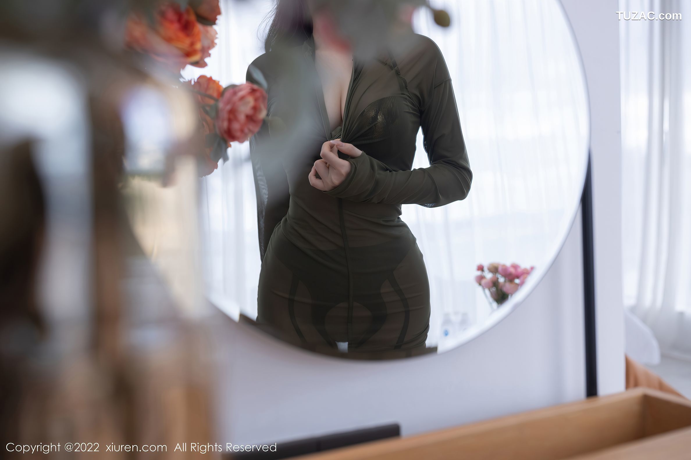 XiuRen-No.5216-鱼子酱-Fish-灰绿透视短裙装