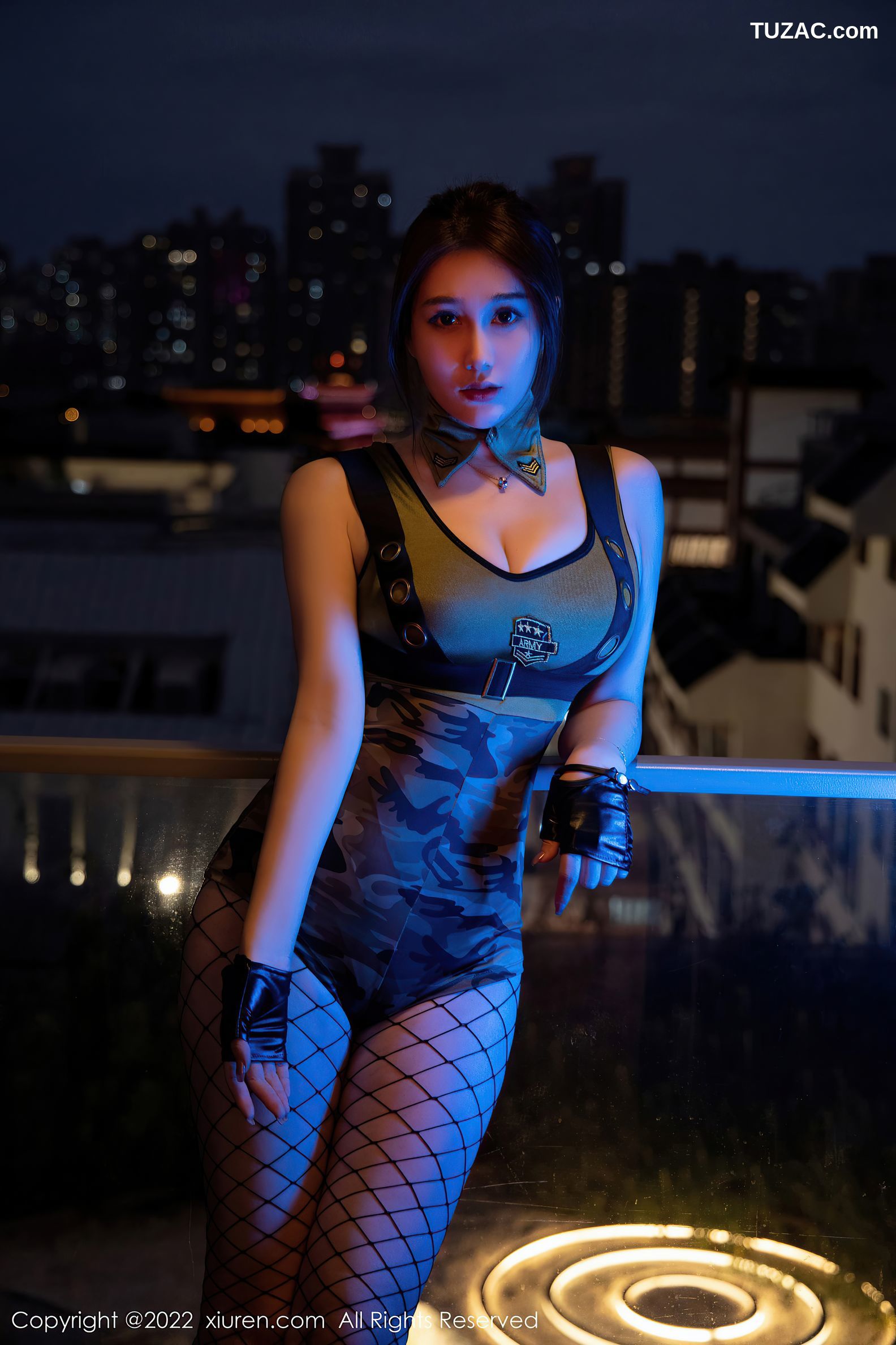 XiuRen-No.5234-宥利-短款迷彩服黑色网丝