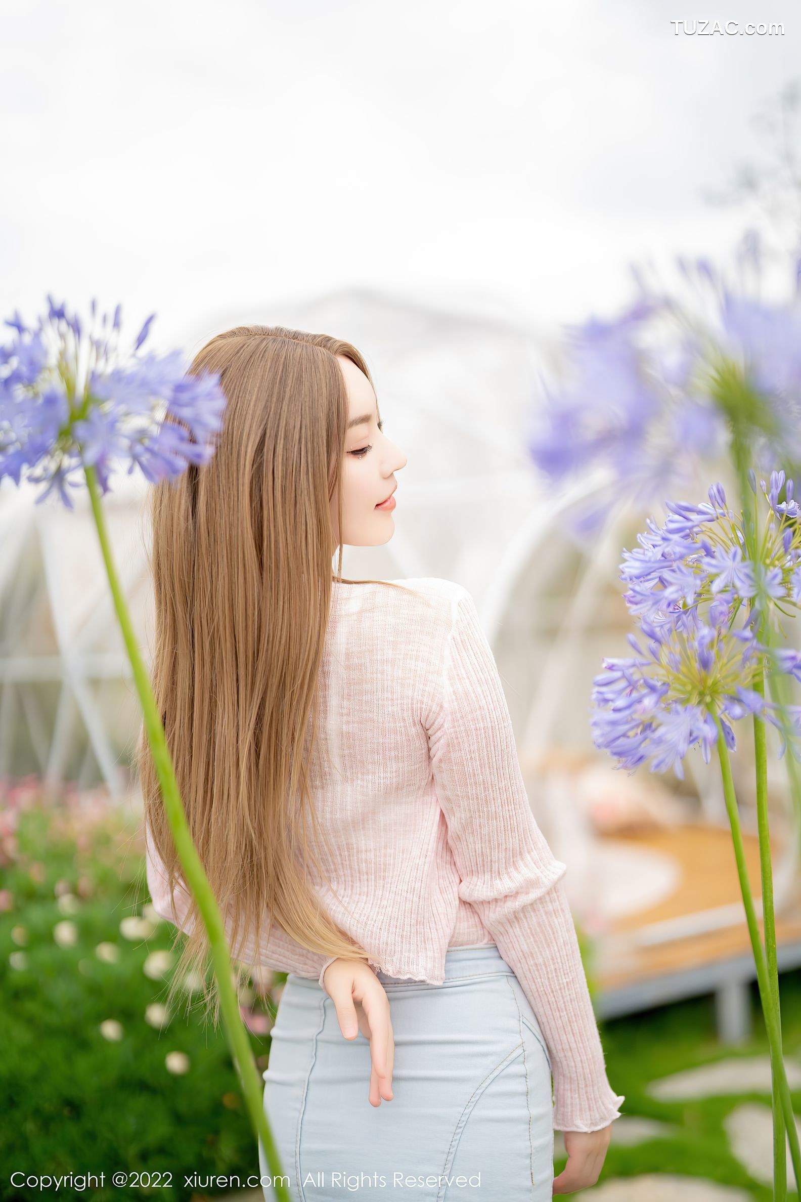 XiuRen-No.5295-朱可儿Flora-淡粉毛衣牛仔短裙