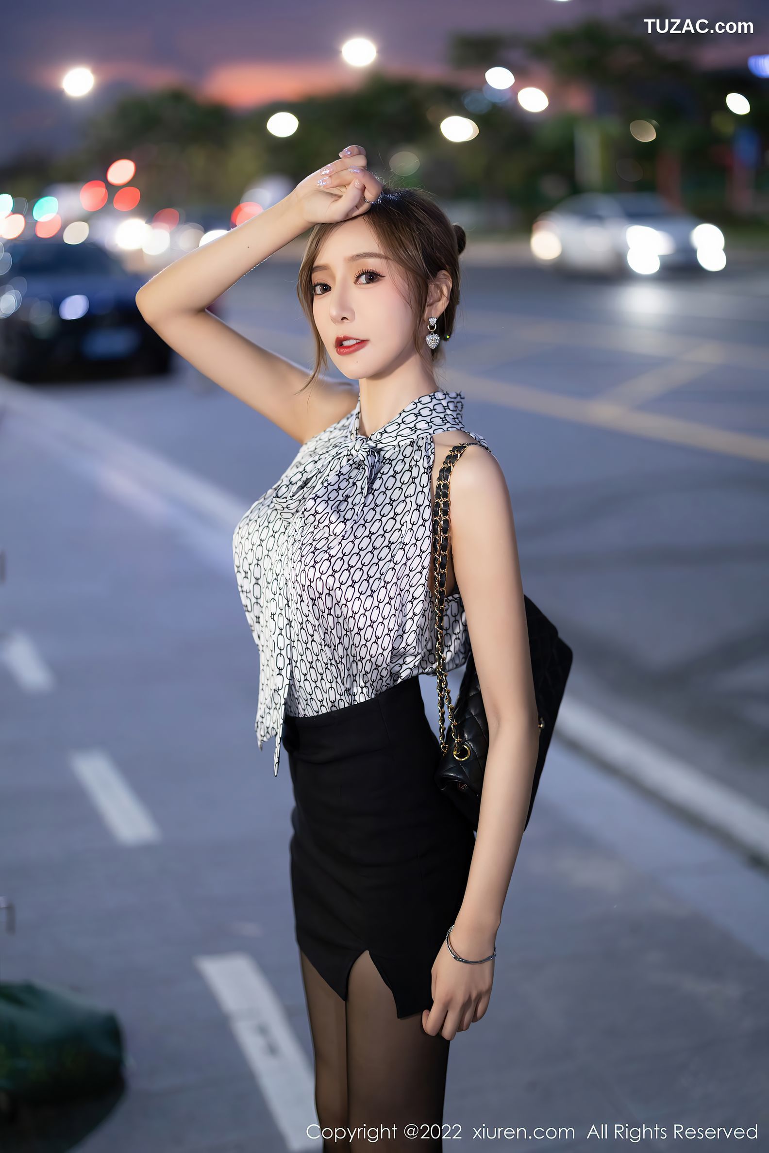 XiuRen-No.5325-王馨瑶-Yanni-真空围裙黑丝