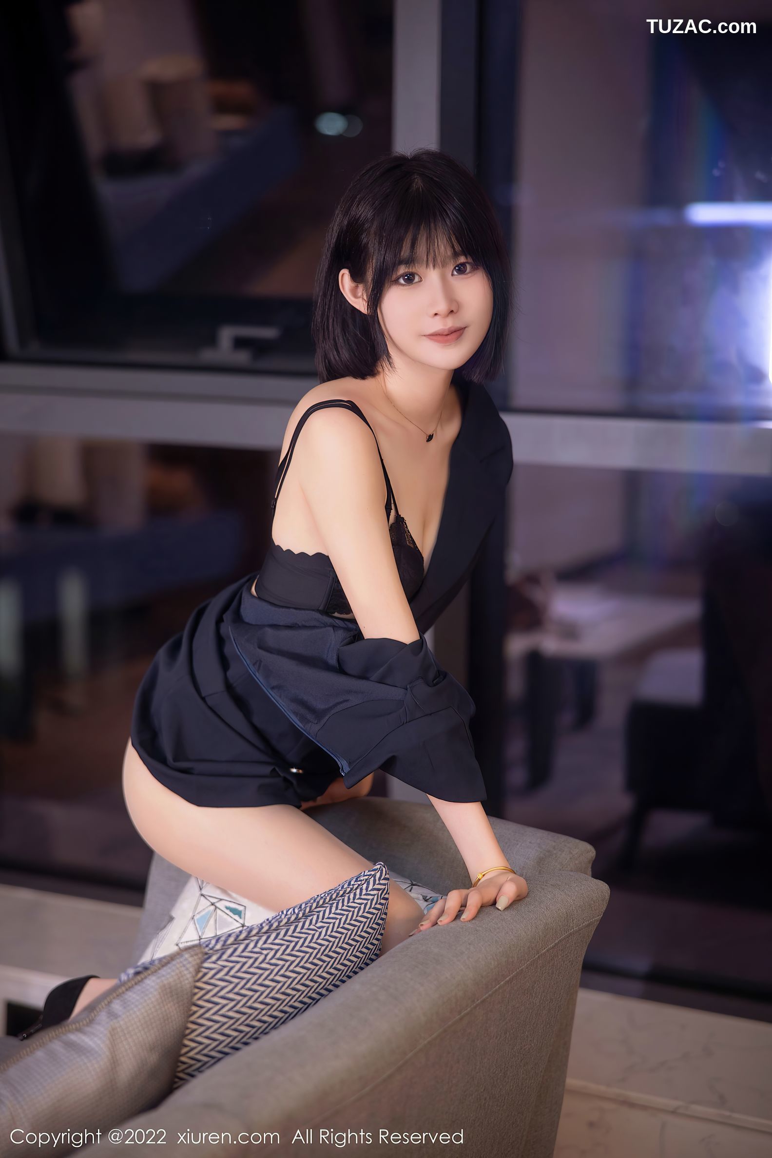 XiuRen-No.5329-77qiqi-蓝色裙装黑丝