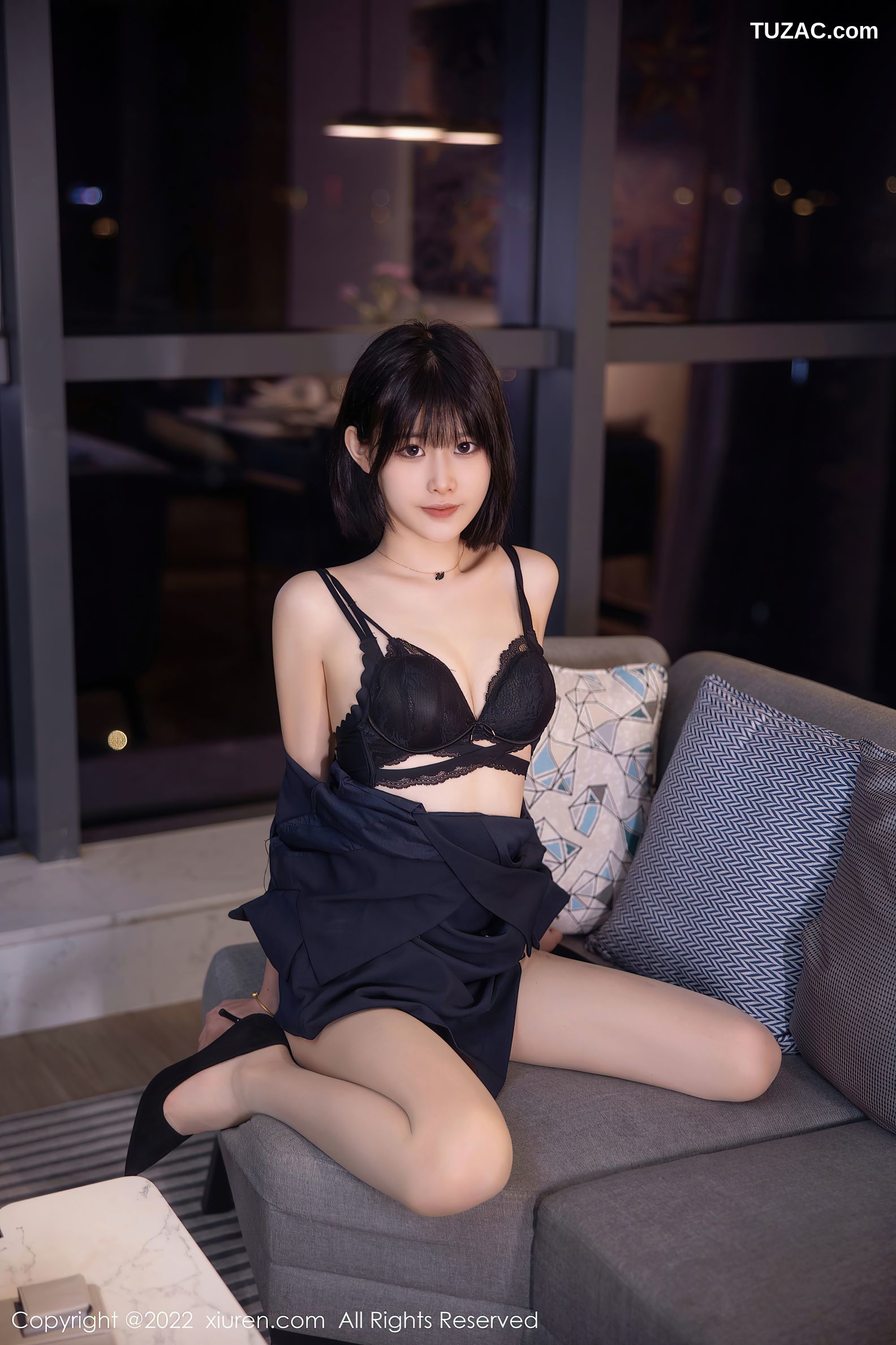 XiuRen-No.5329-77qiqi-蓝色裙装黑丝