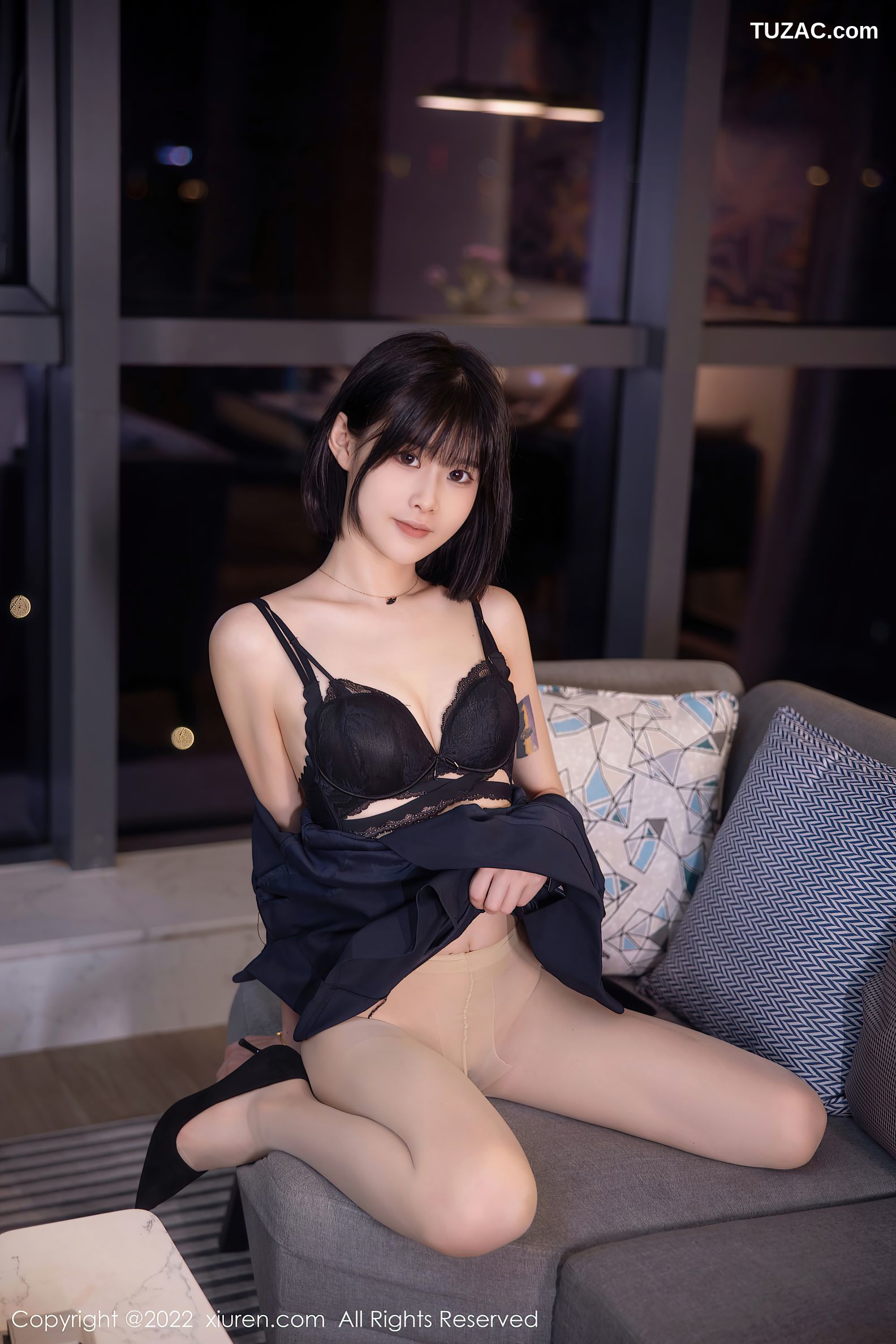 XiuRen-No.5329-77qiqi-蓝色裙装黑丝