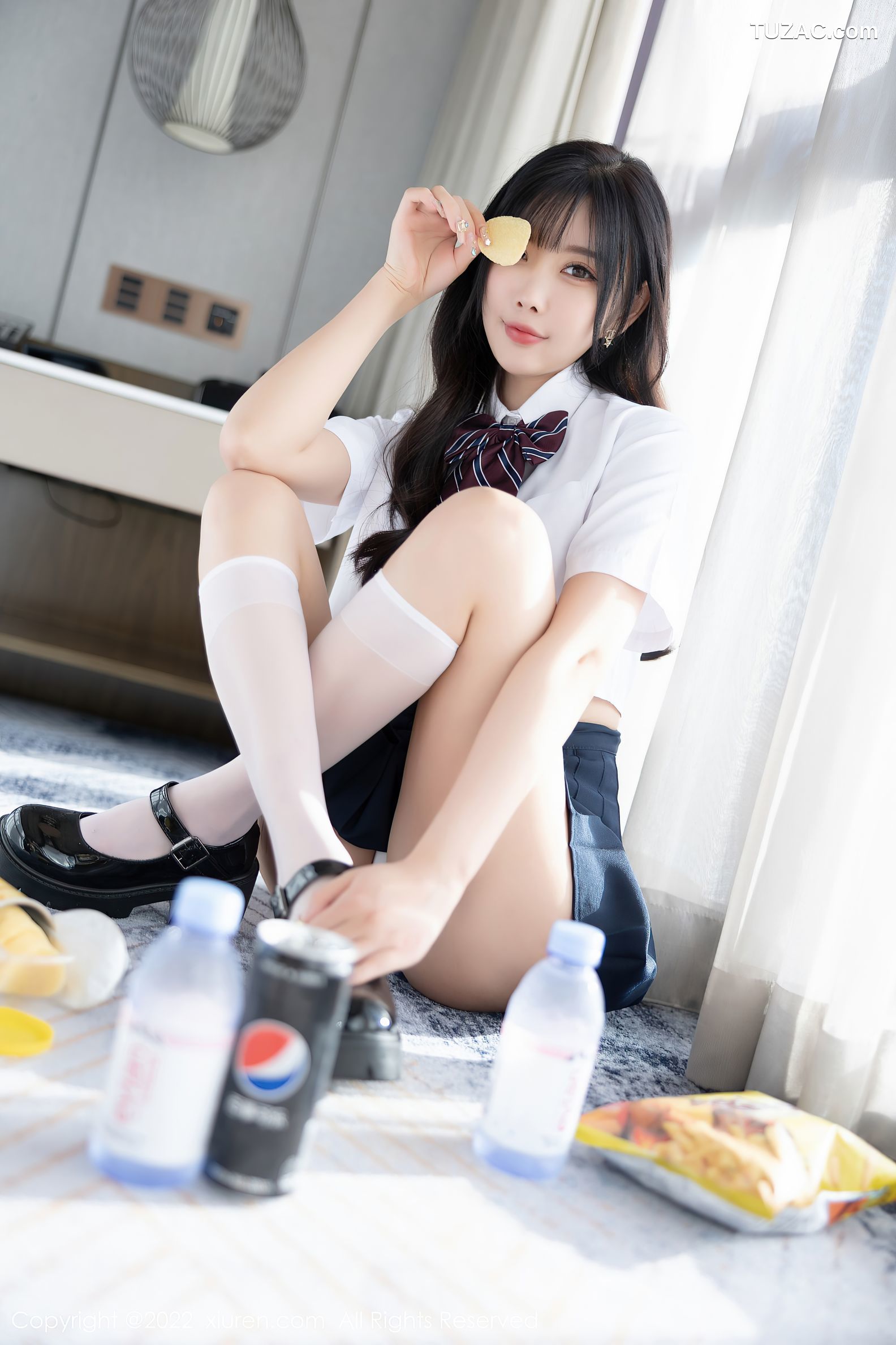 XiuRen-No.5338-杨晨晨Yome-白衫蓝裙学生装