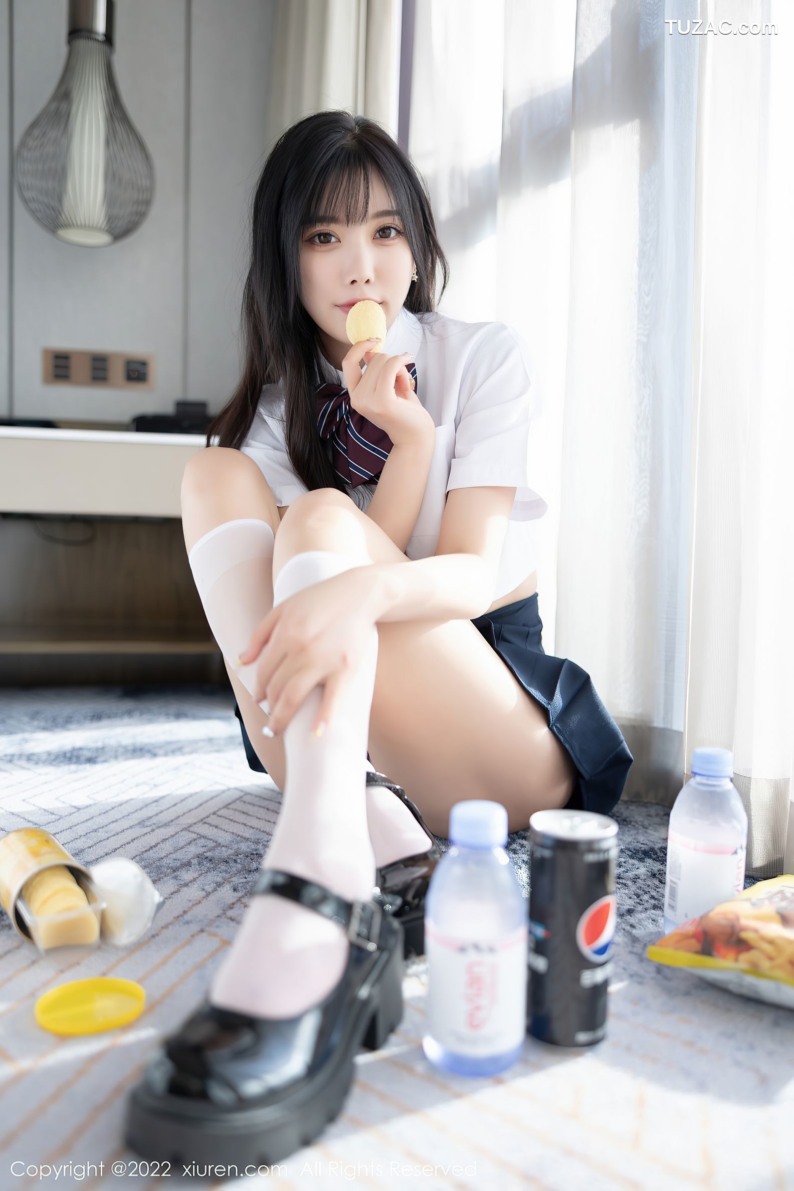 XiuRen-No.5338-杨晨晨Yome-白衫蓝裙学生装