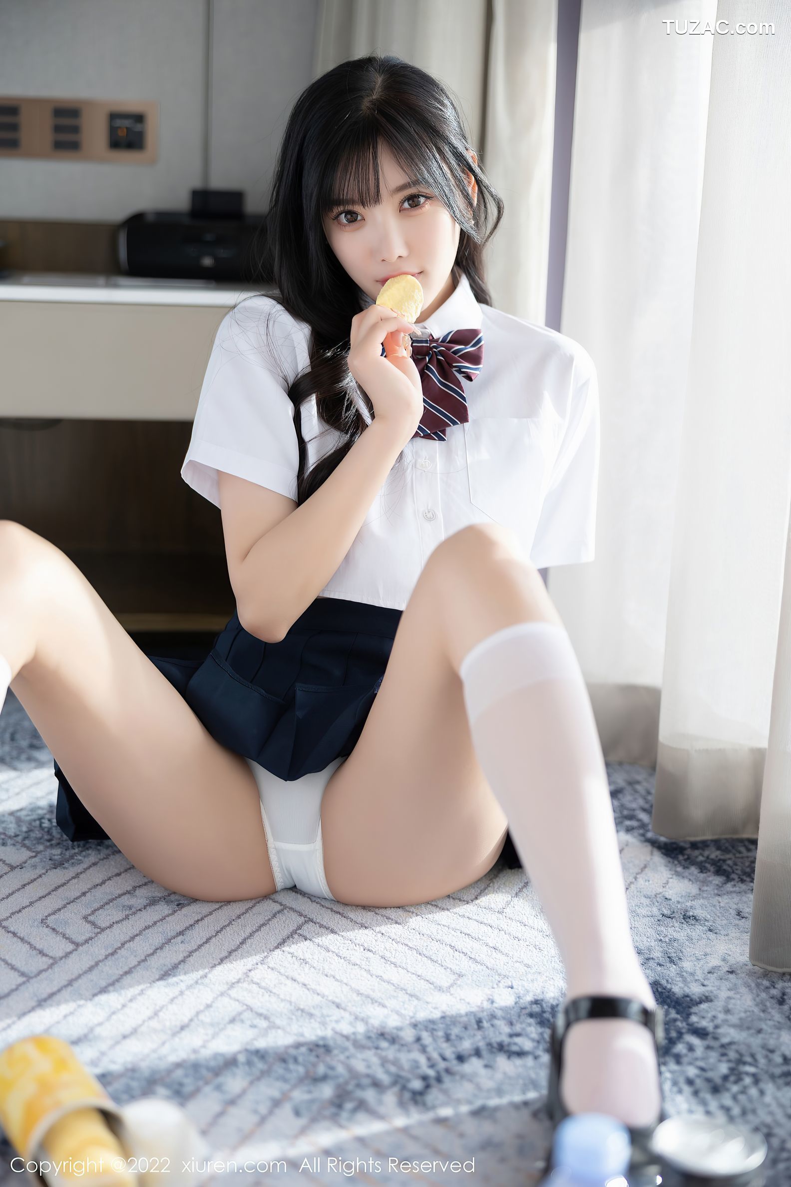 XiuRen-No.5338-杨晨晨Yome-白衫蓝裙学生装