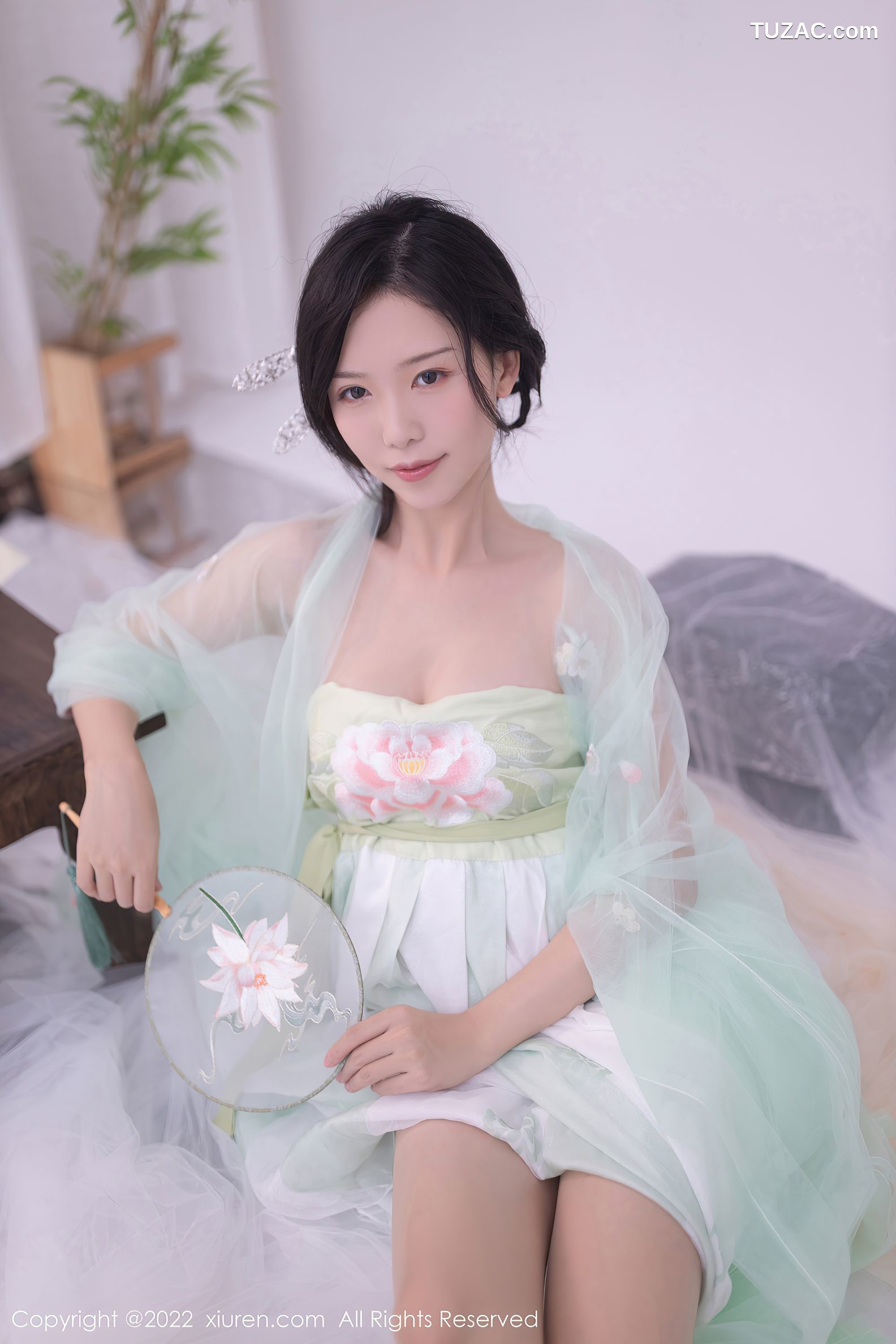 XiuRen-No.5345-利世-浅绿薄纱