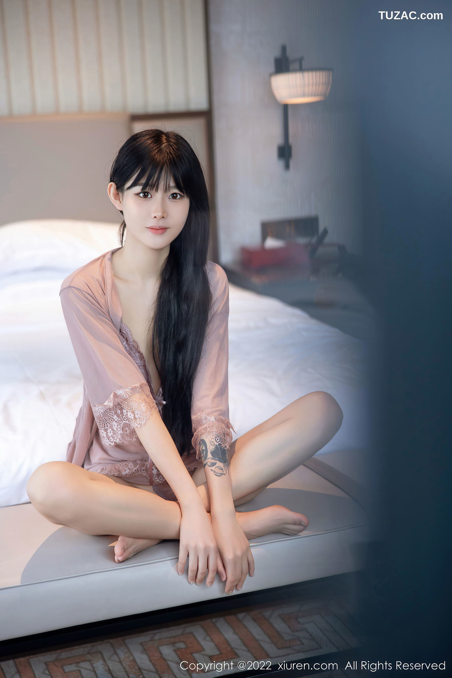 XiuRen-No.5408-77qiqi-浅粉睡衣丁字裤