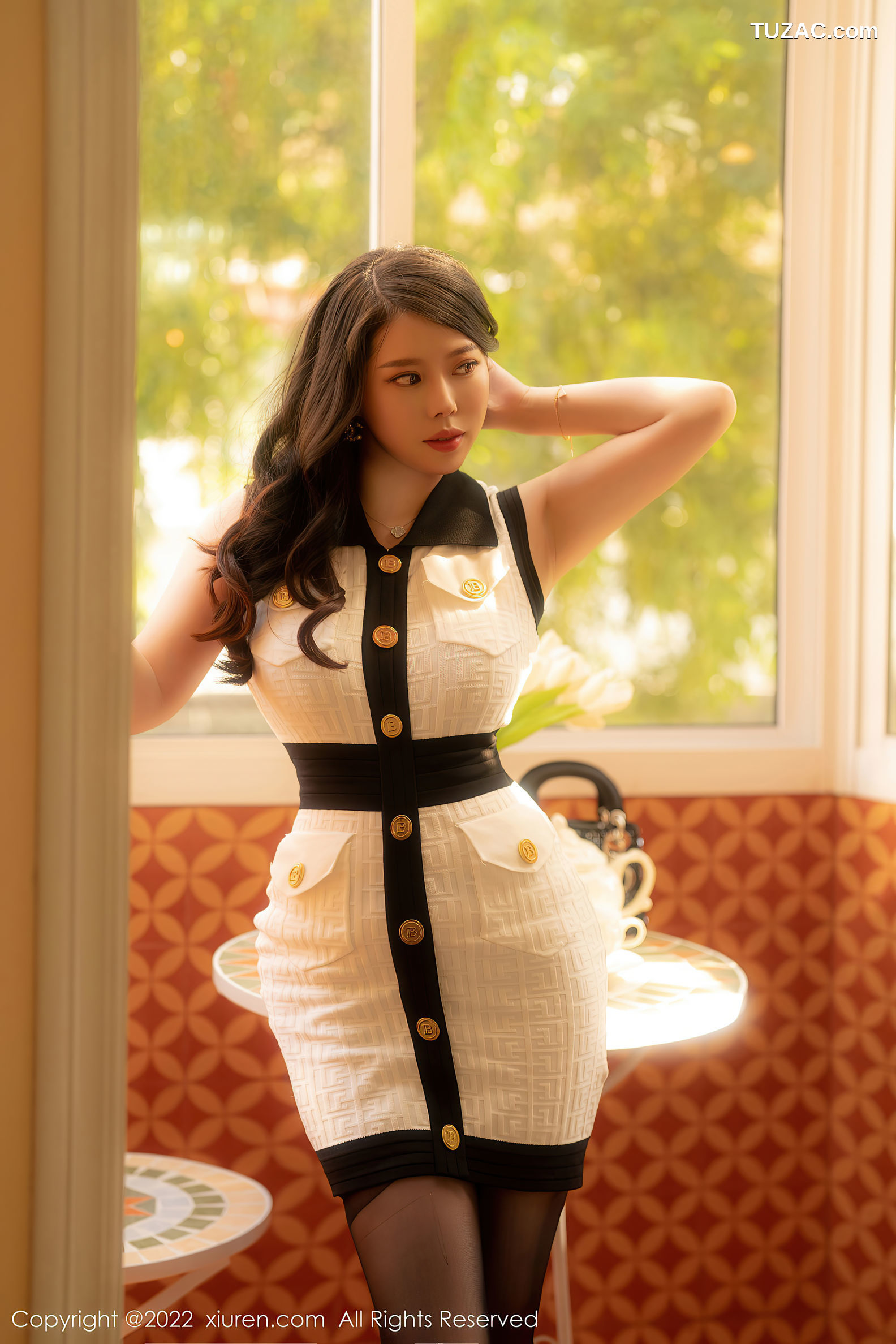 XiuRen-No.5440-白茹雪-黑白职业装黑色蕾丝情趣内衣