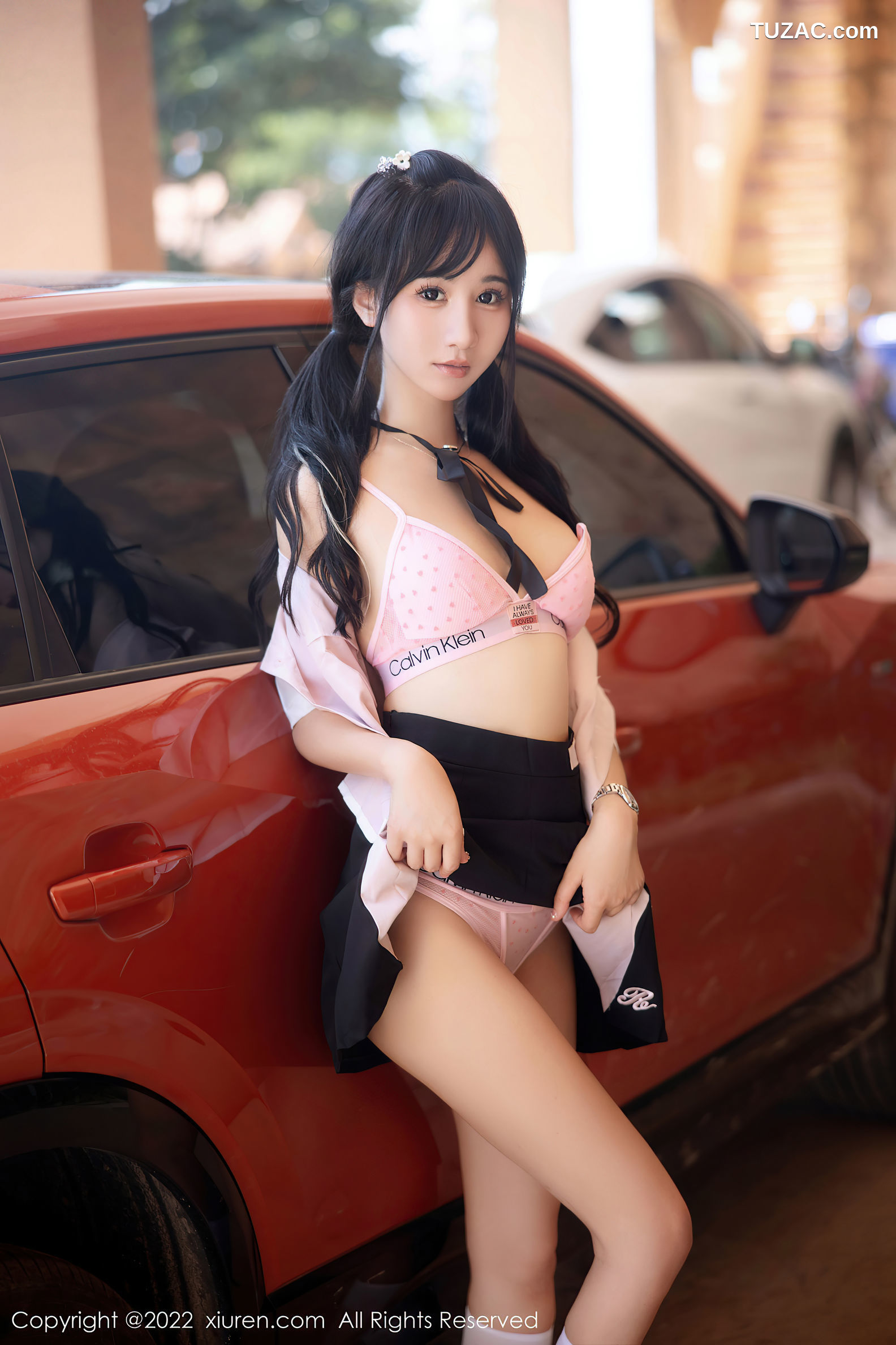 XiuRen-No.5443-小果冻儿-白衫黑裙学生装粉内衣