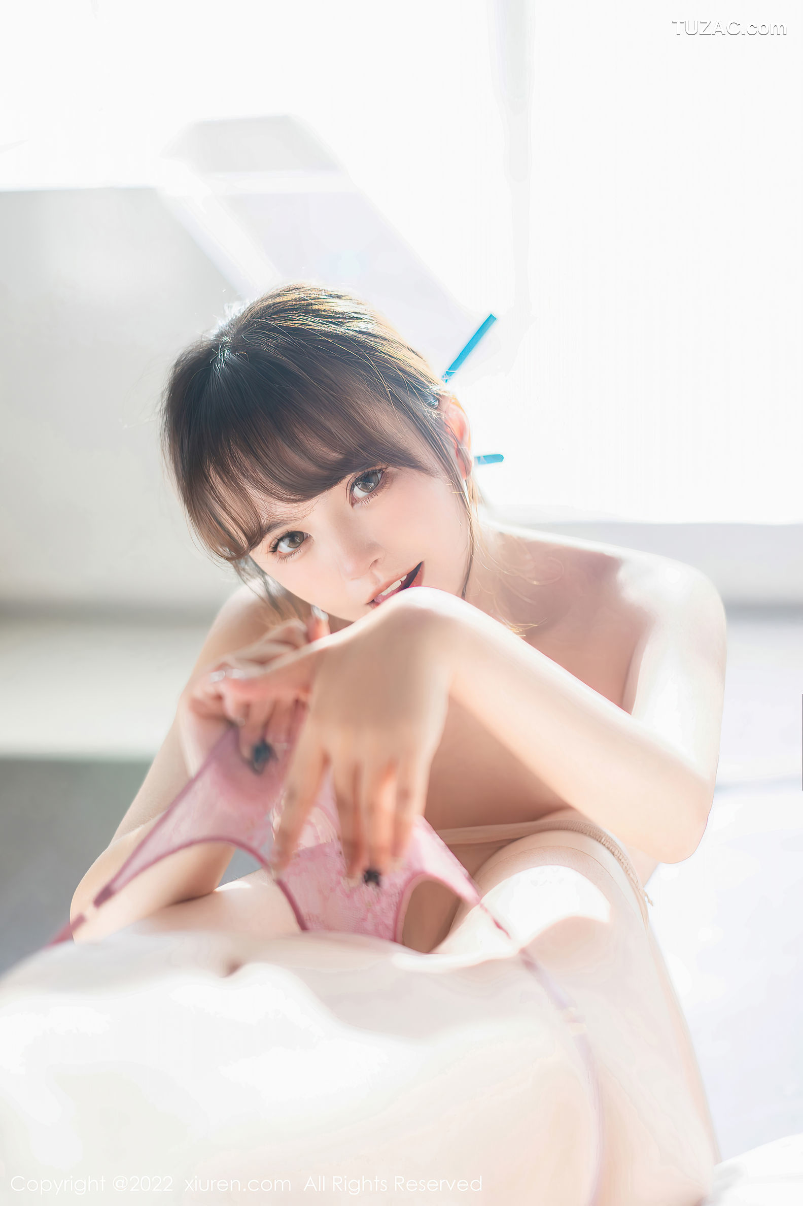 XiuRen-No.5462-张思允-是小逗逗-双姝秘书职业装肉丝