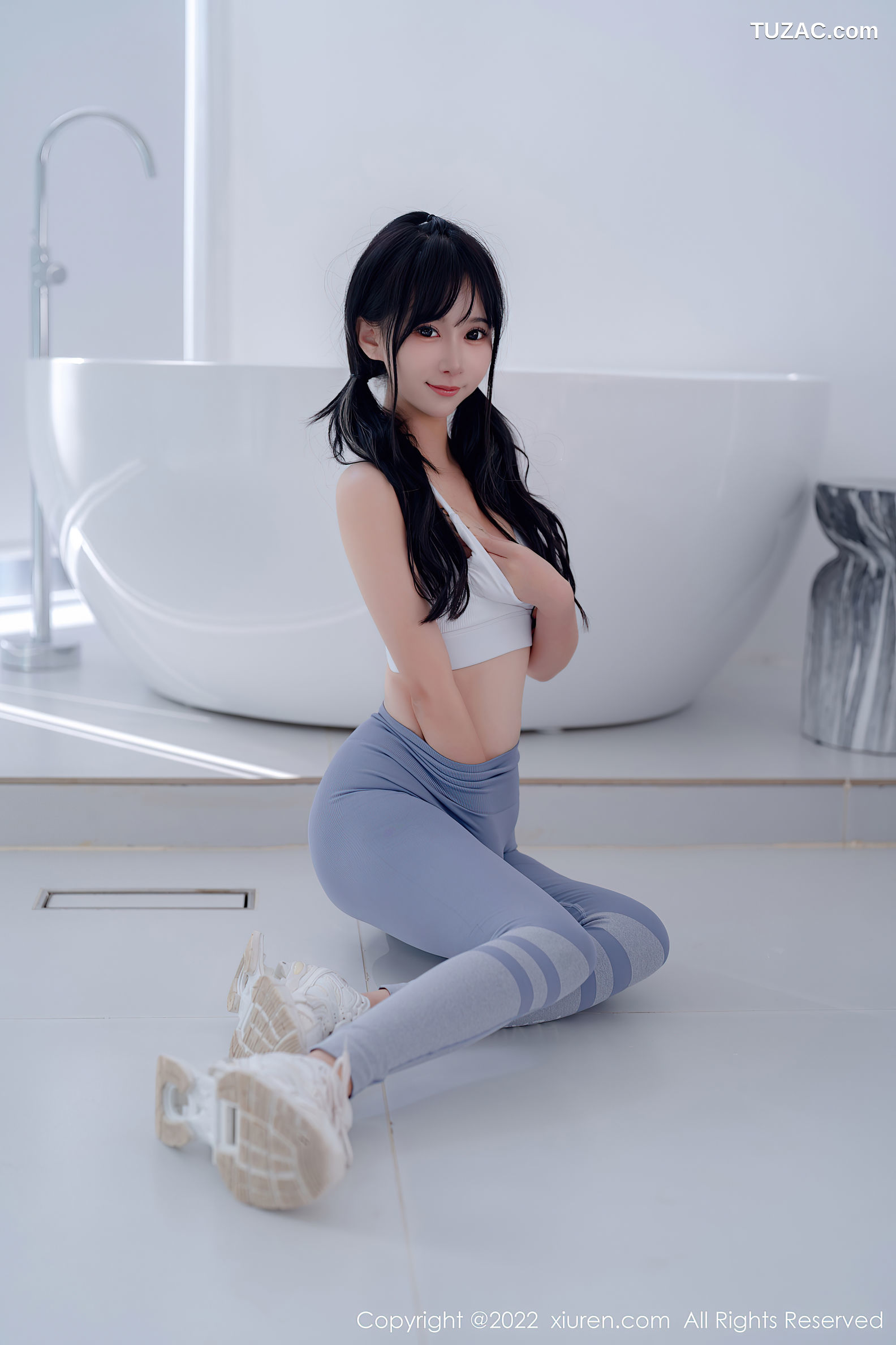 XiuRen-No.5463-小果冻儿-白运动背心灰蓝紧身运动裤
