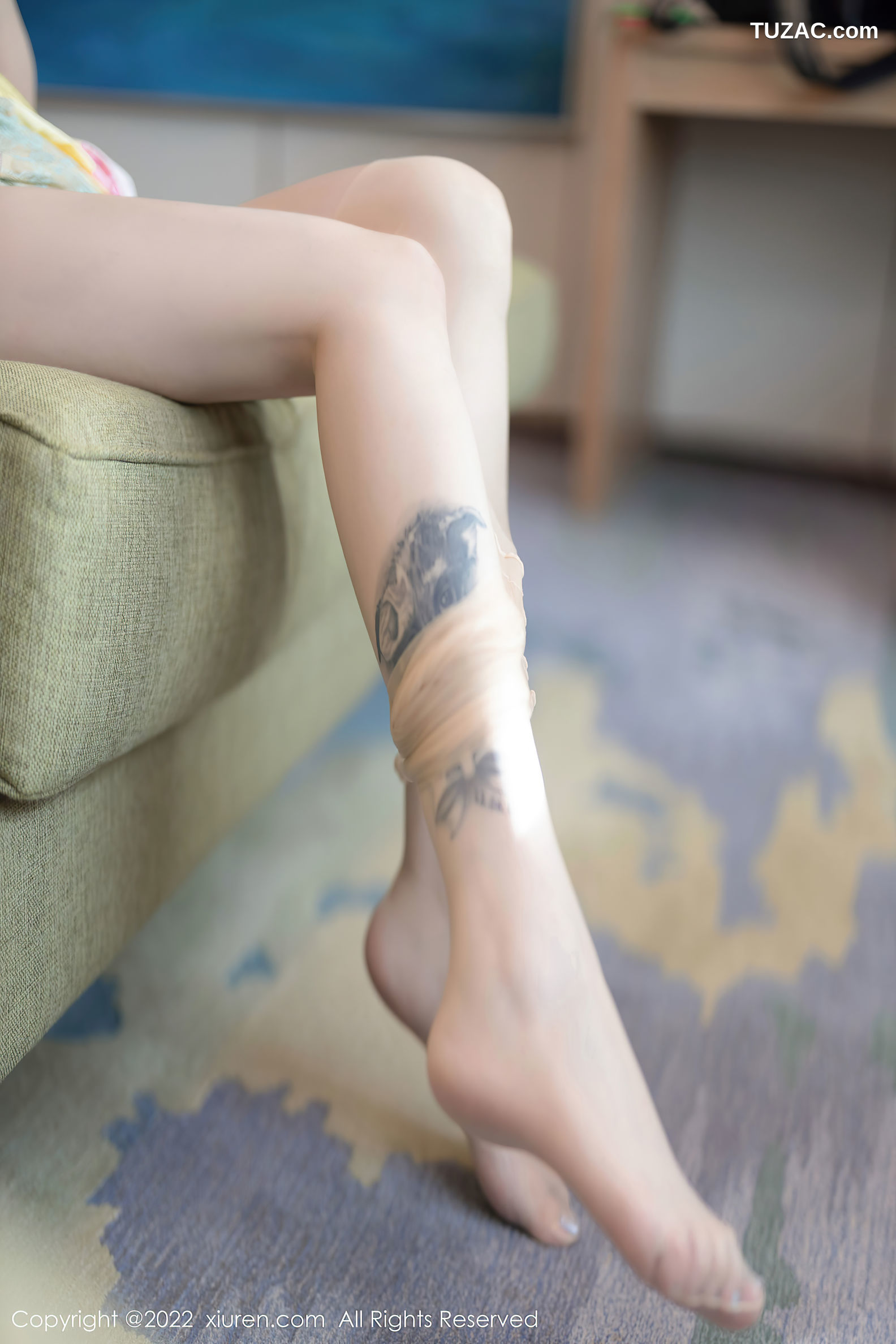 XiuRen-No.5467-王雨纯-浅粉抹胸连衣短裙肉丝