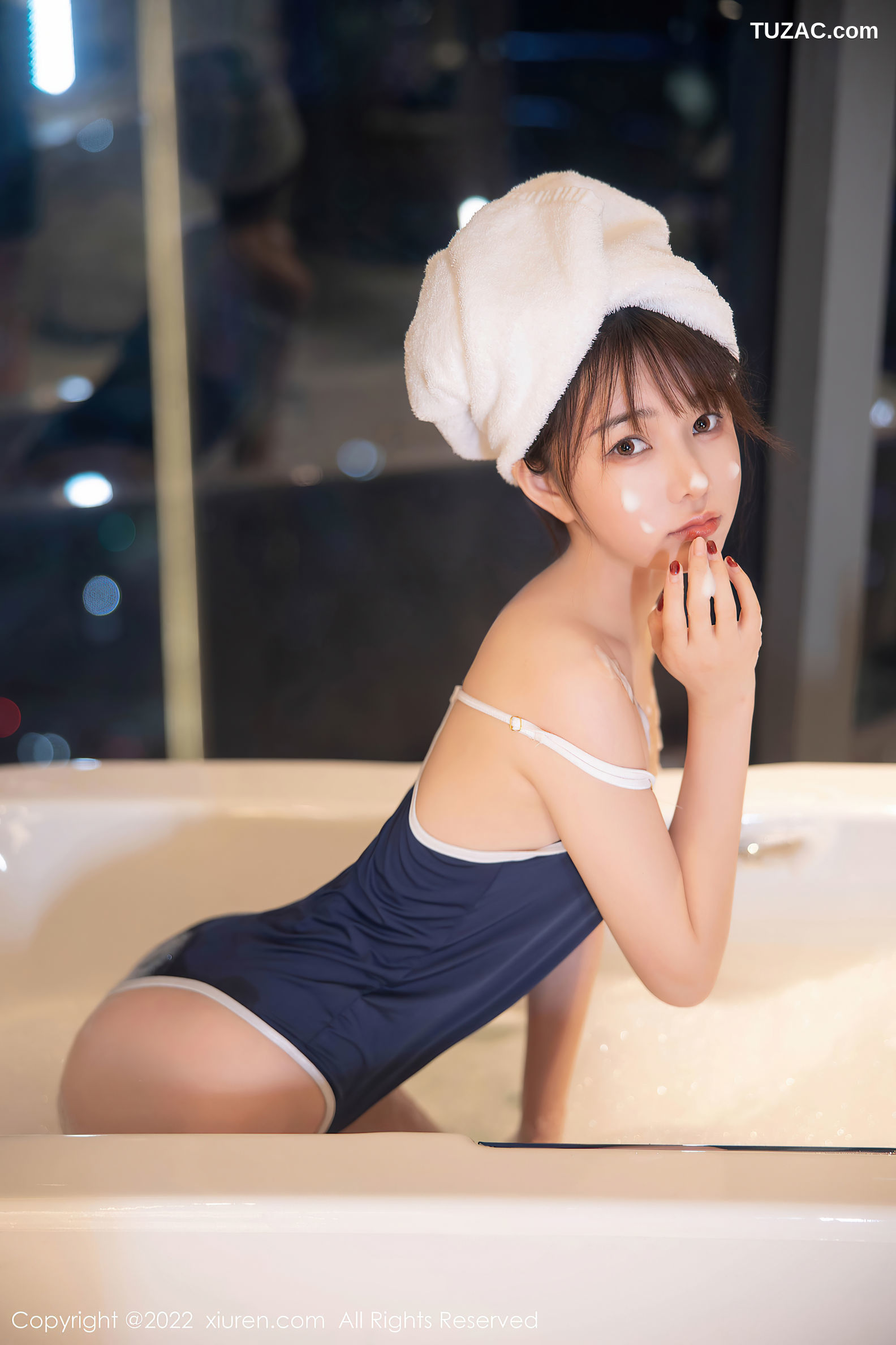 XiuRen-No.5477-婠婠么-蓝色死库水浴缸