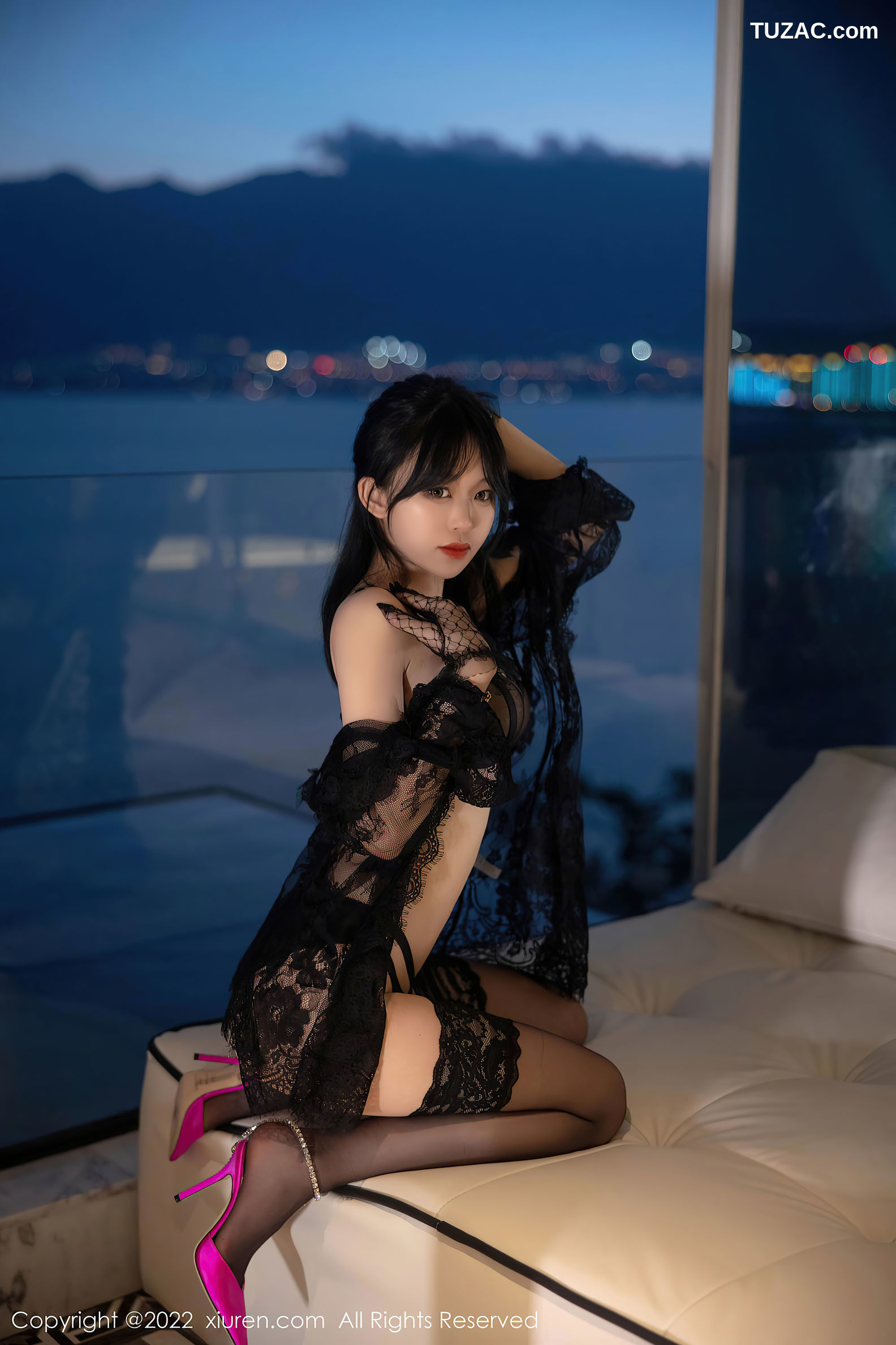 XiuRen-No.5491-奶瓶-黑纱黑内衣黑丝