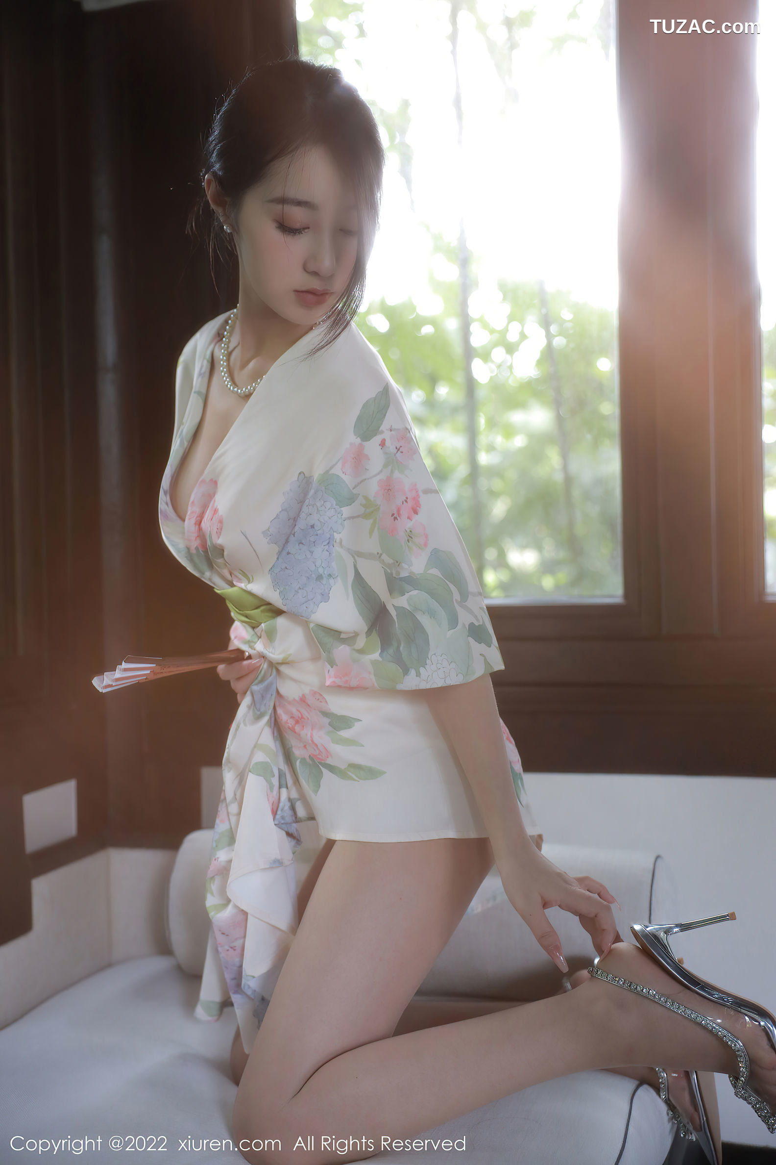 XiuRen-No.5514-谢晚晚-印花白古风裙肉丝