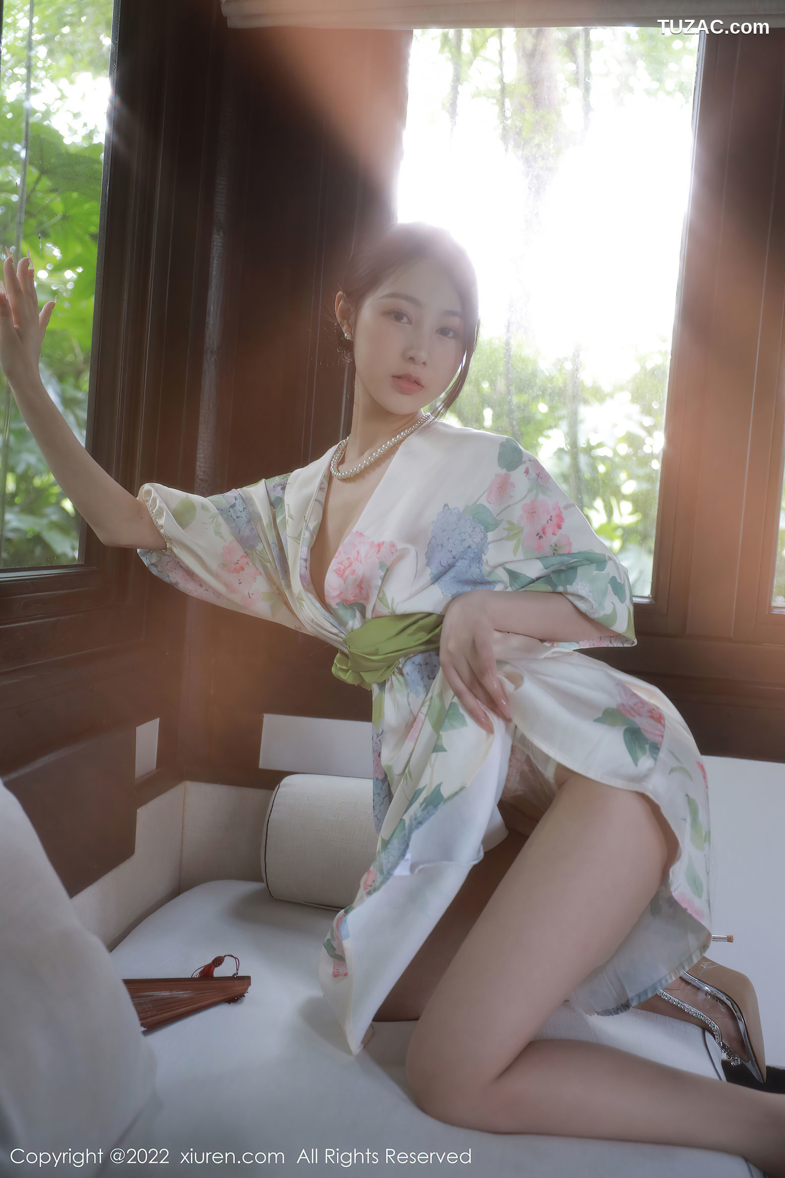 XiuRen-No.5514-谢晚晚-印花白古风裙肉丝